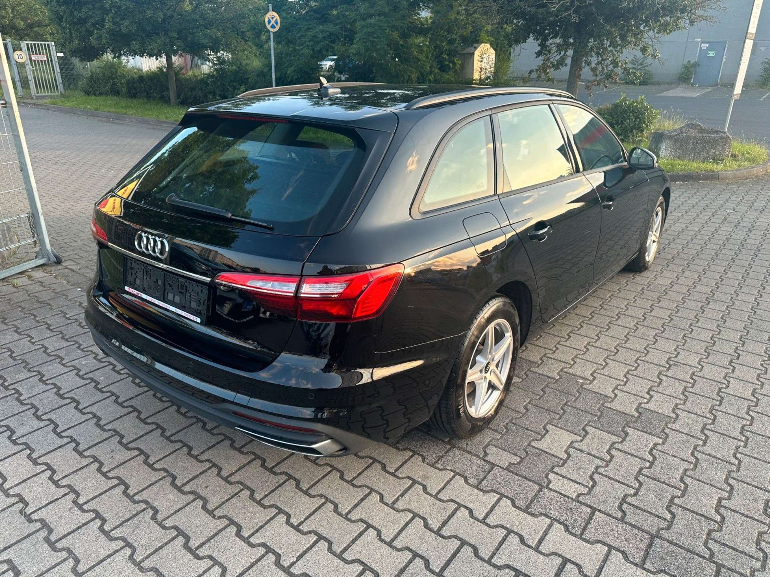 Audi - A4