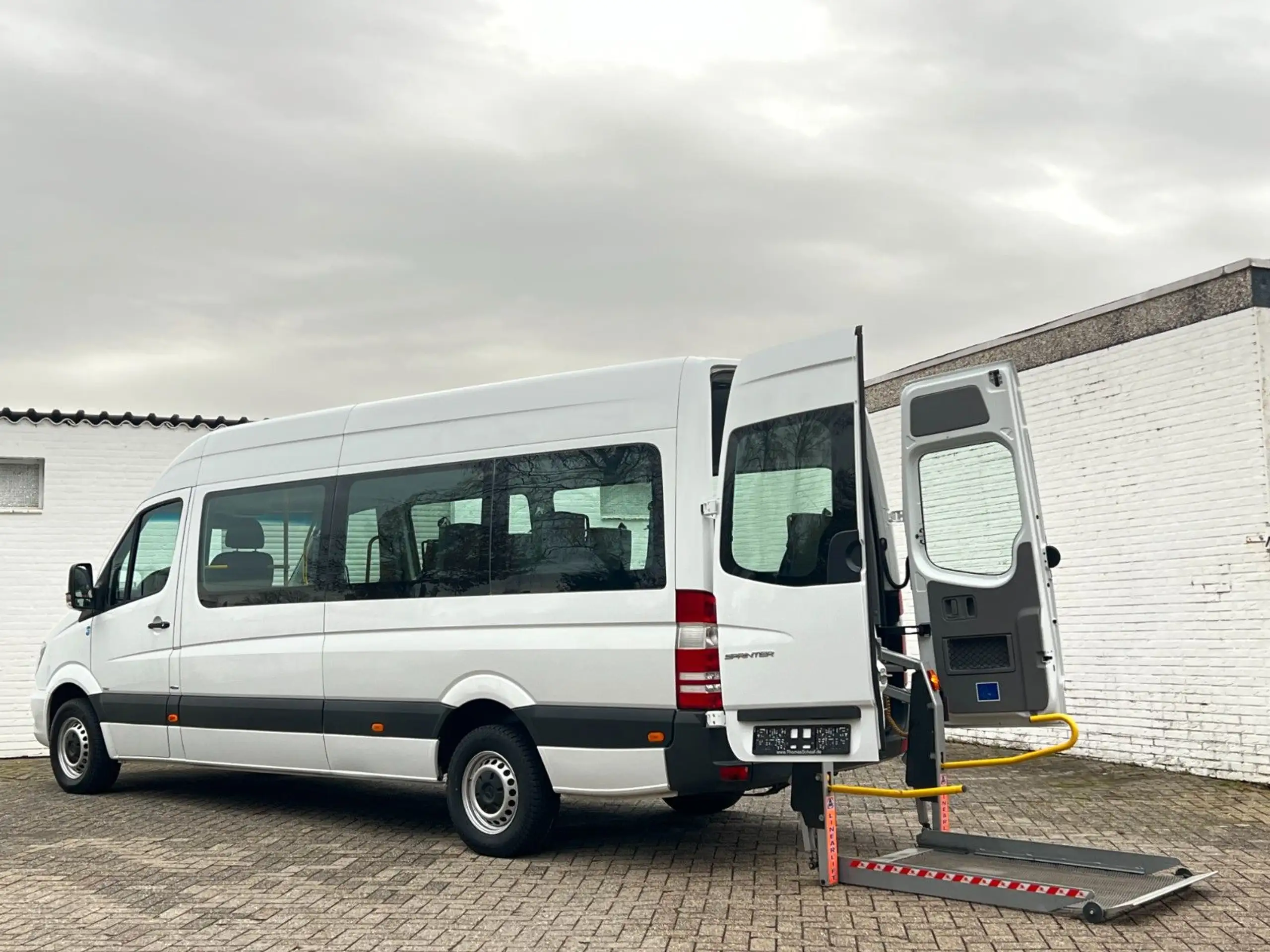 Mercedes-Benz - Sprinter