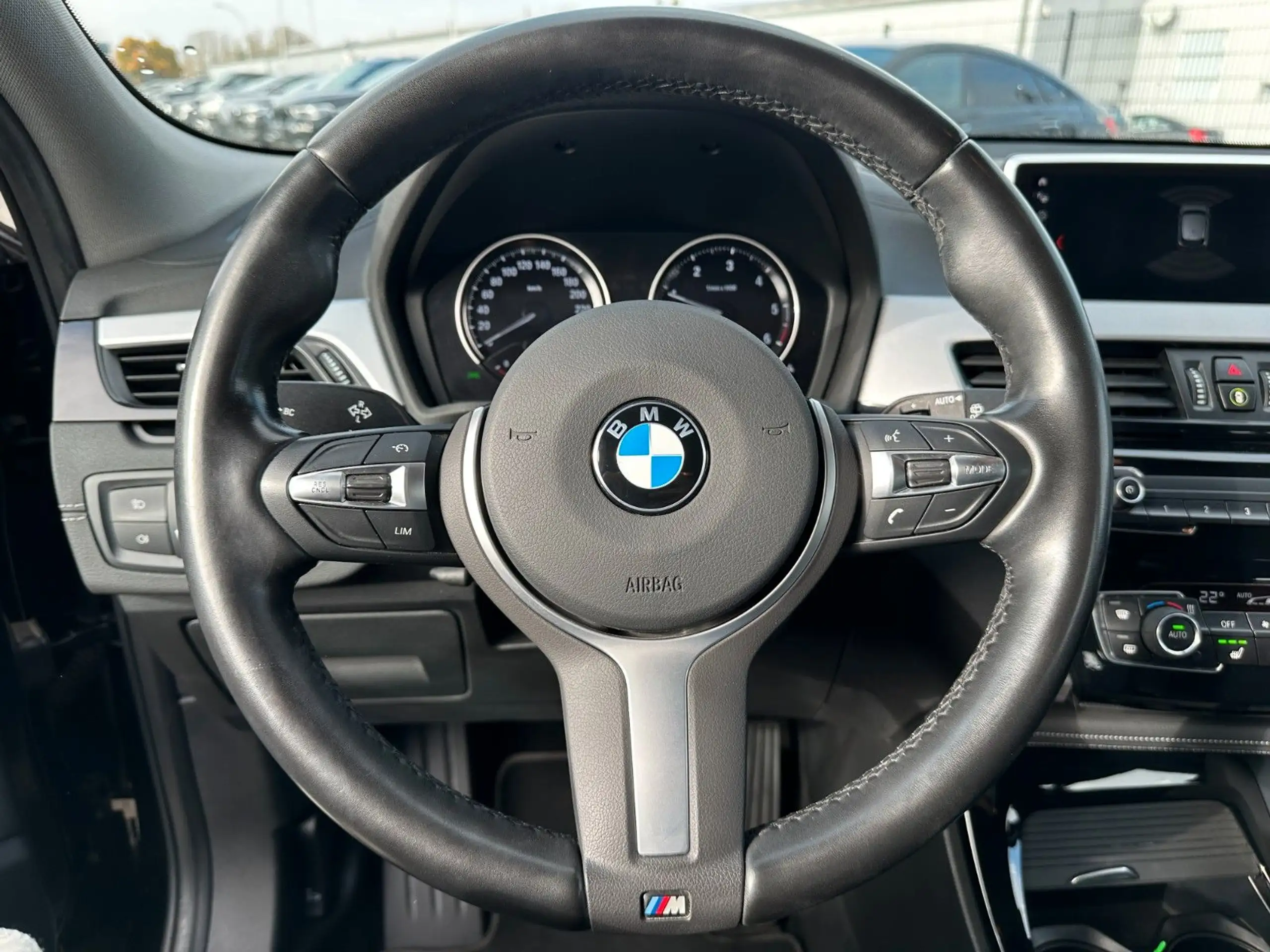 BMW - X2