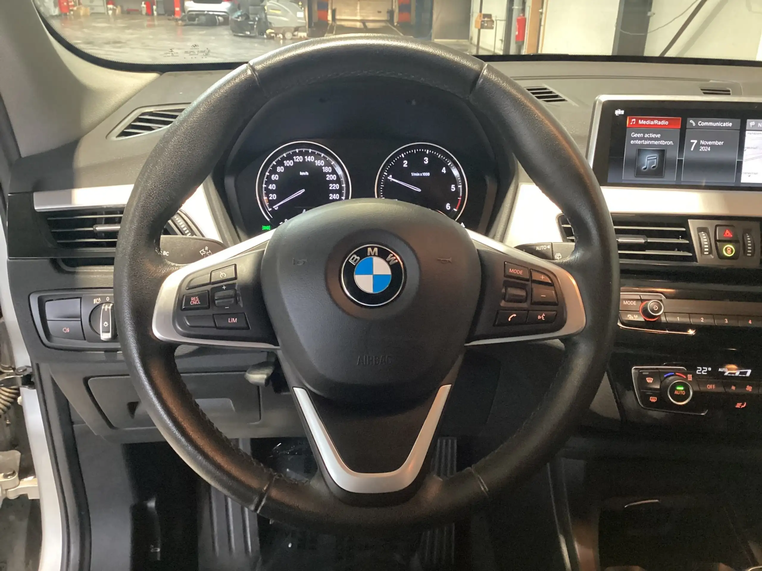 BMW - X1