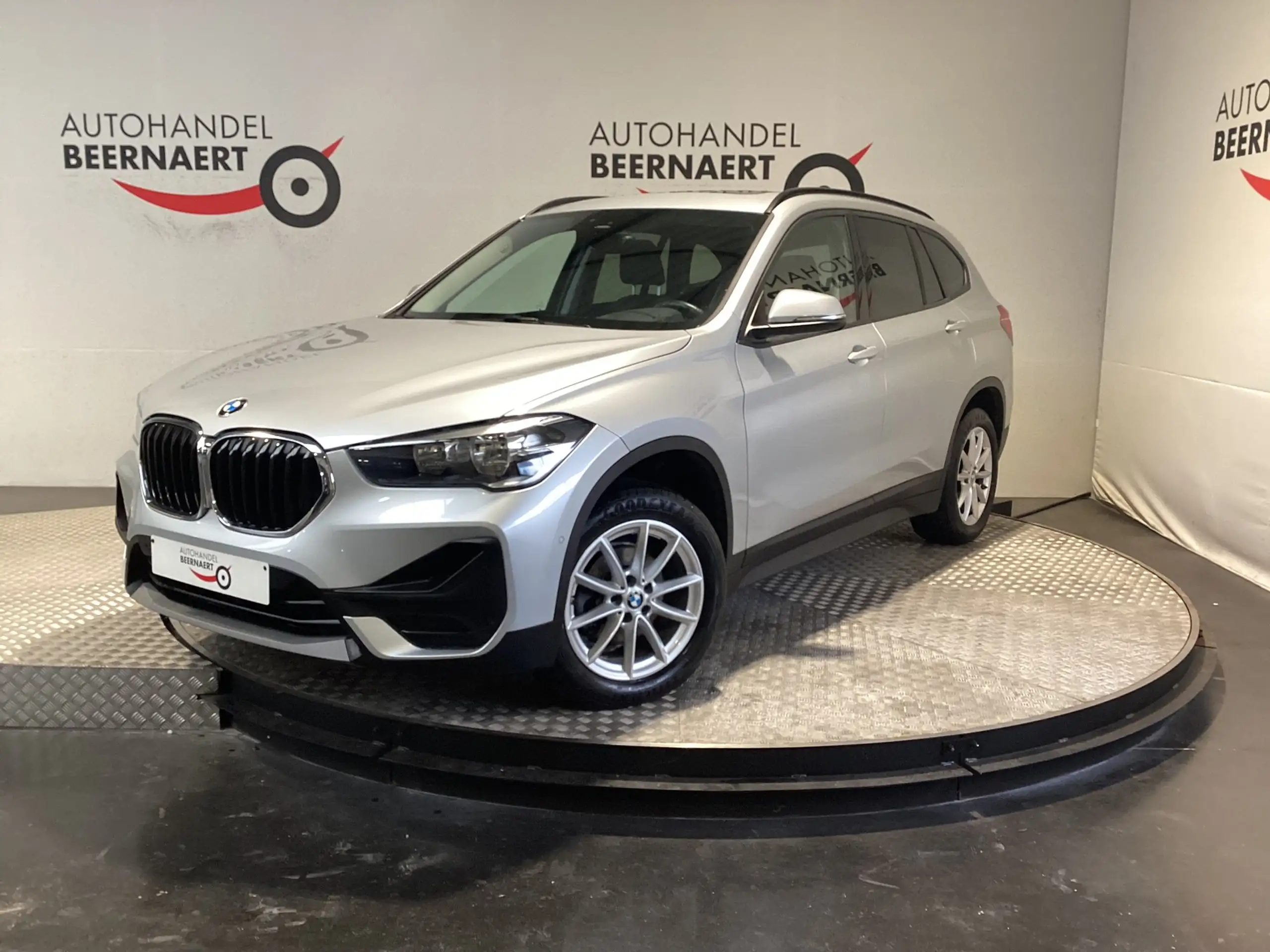 BMW - X1