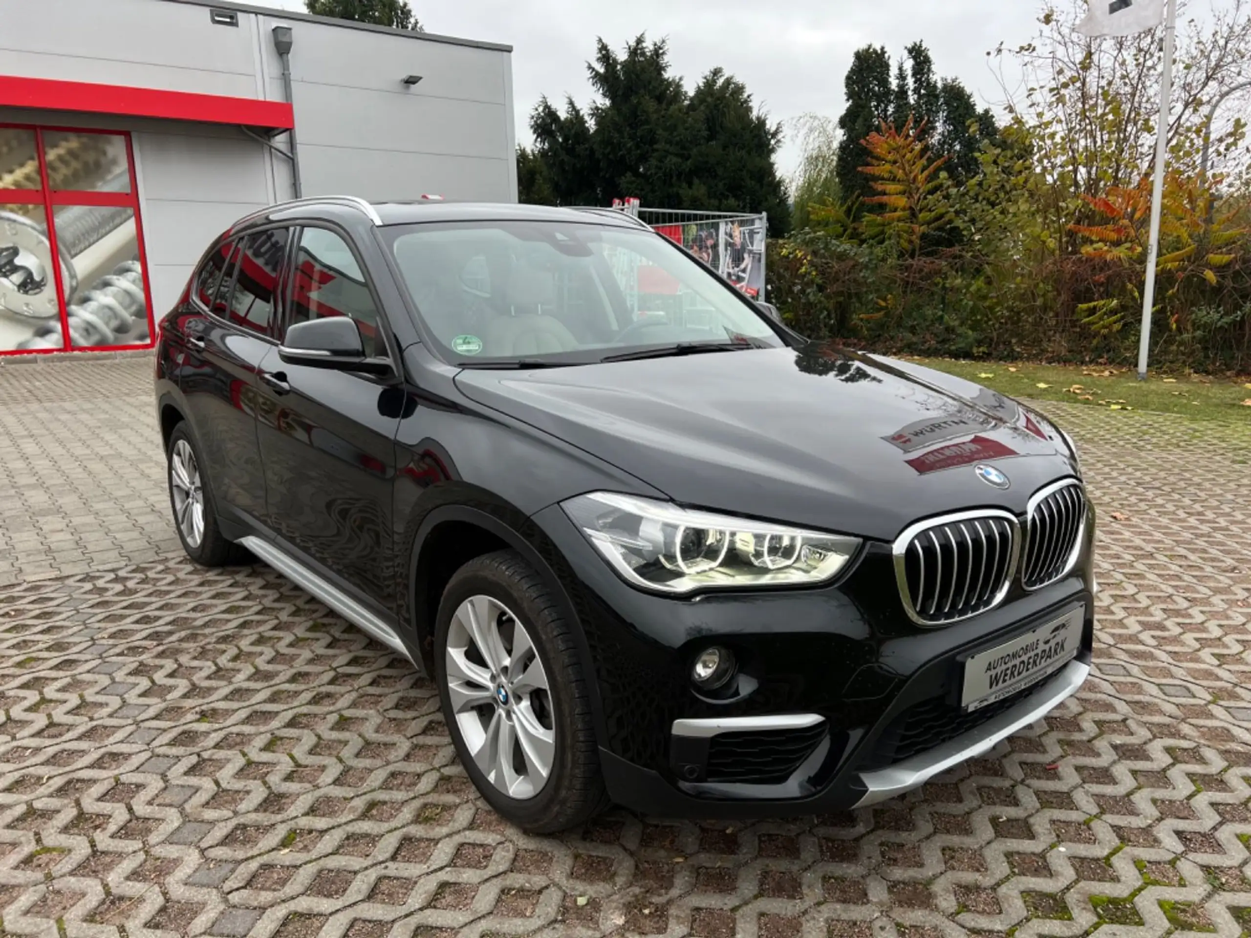 BMW - X1