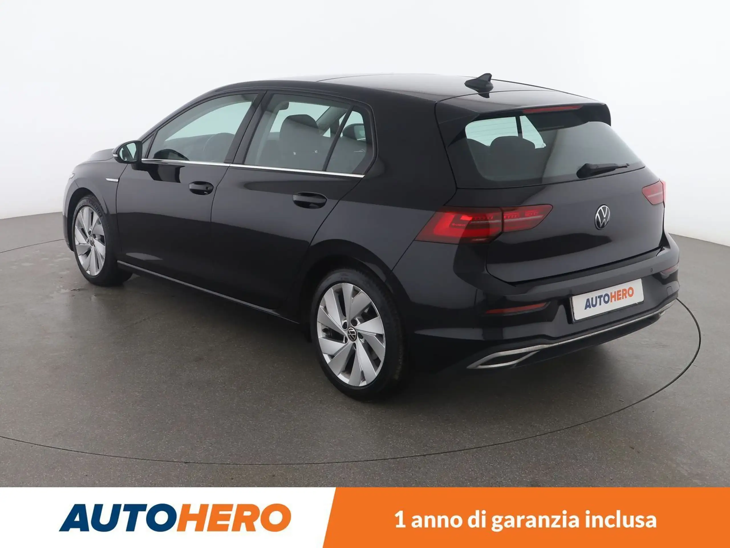 Volkswagen - Golf