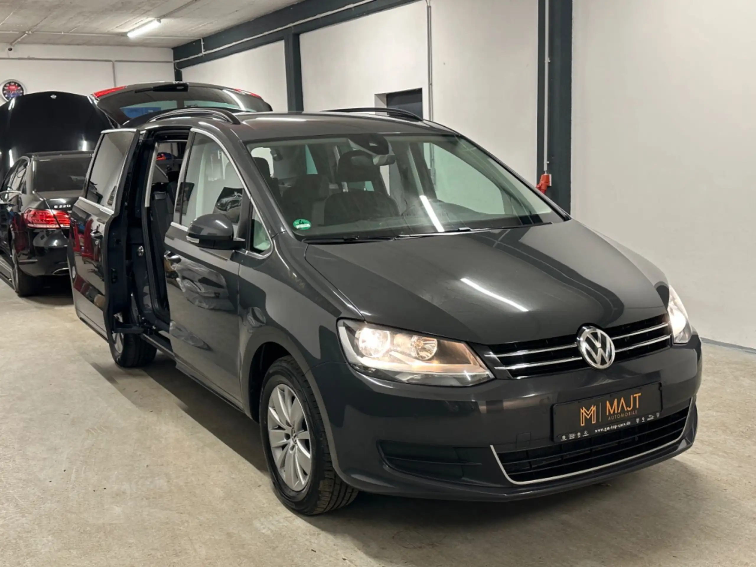 Volkswagen - Sharan