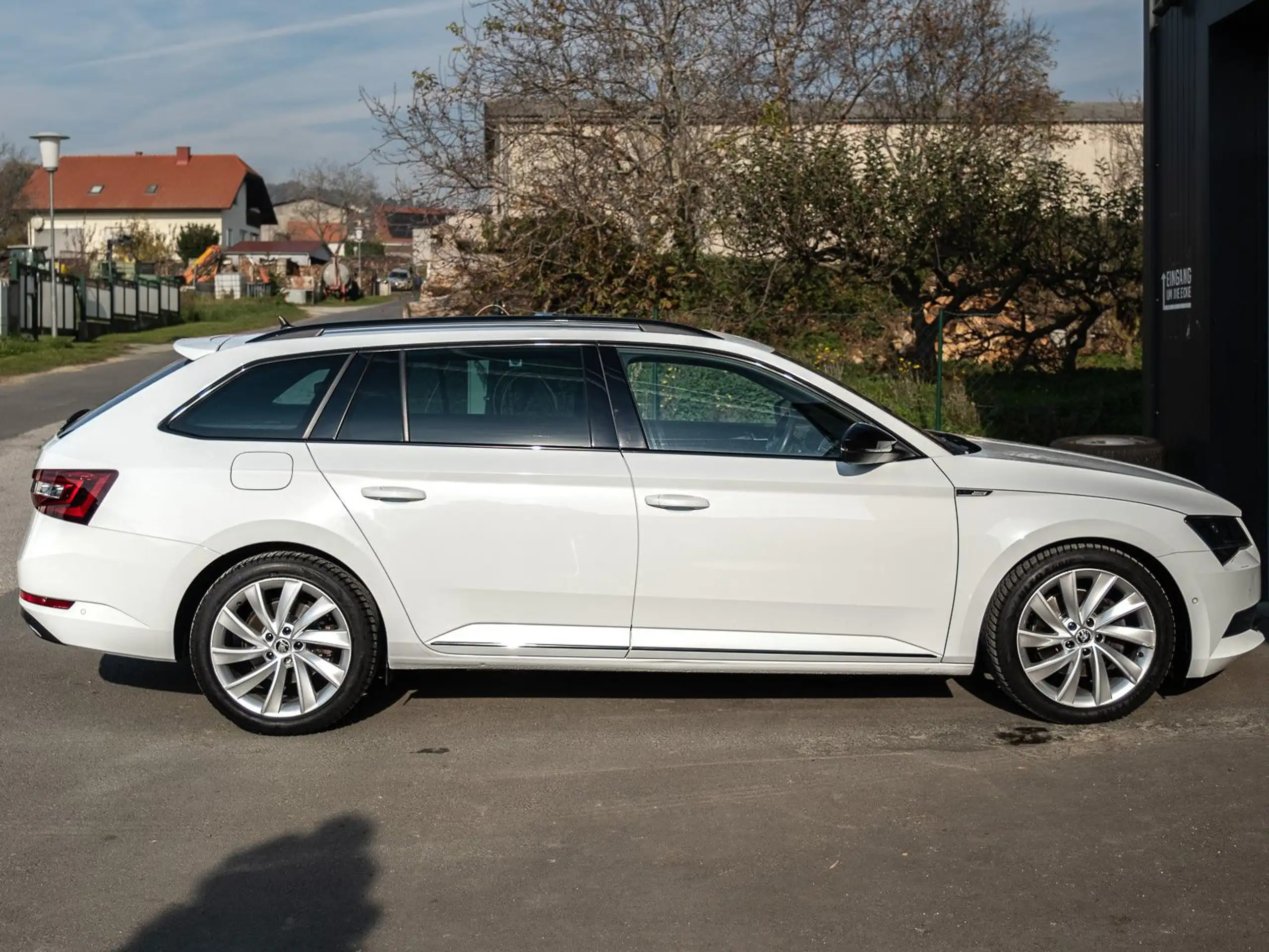 Skoda - Superb