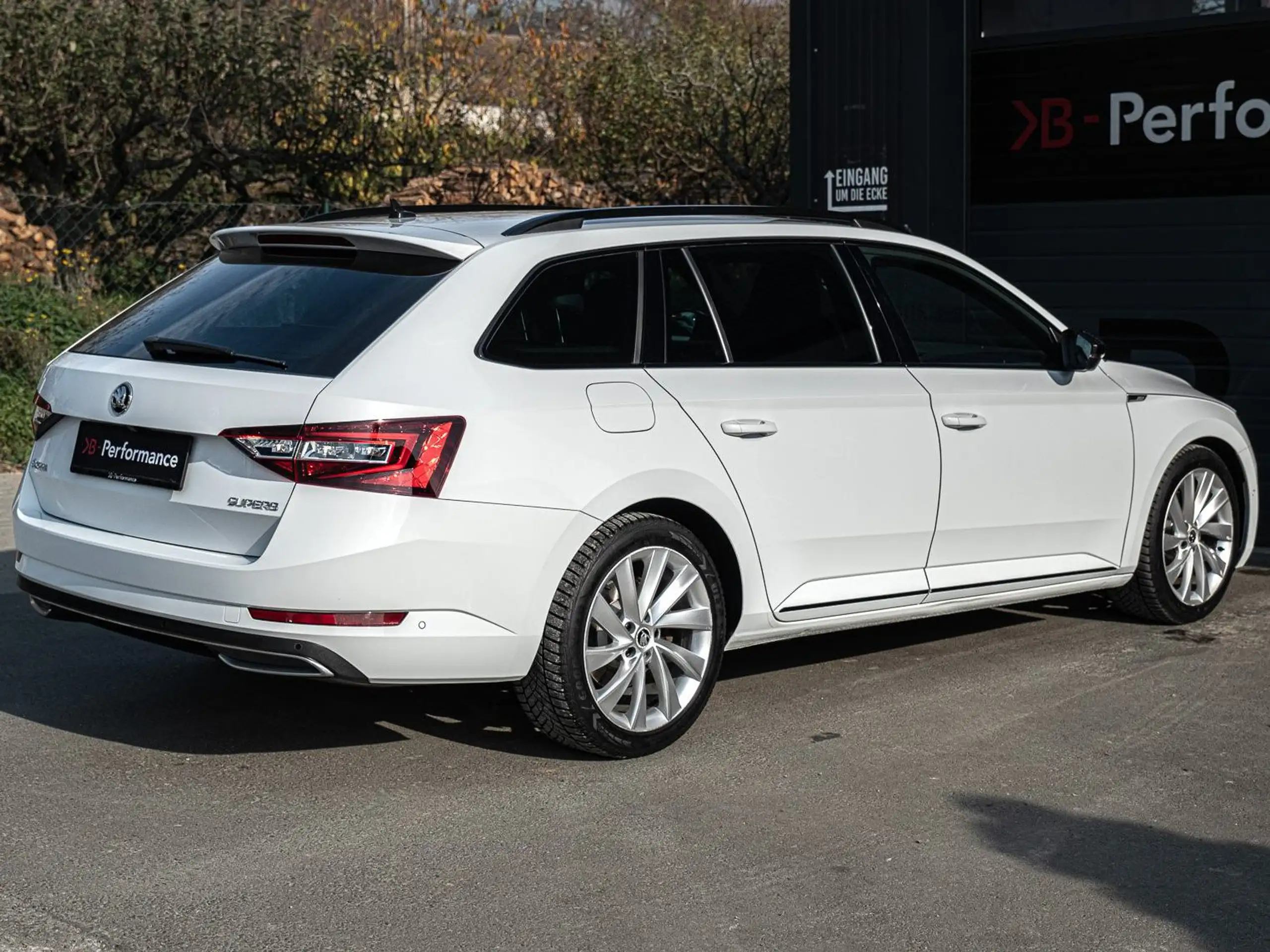 Skoda - Superb