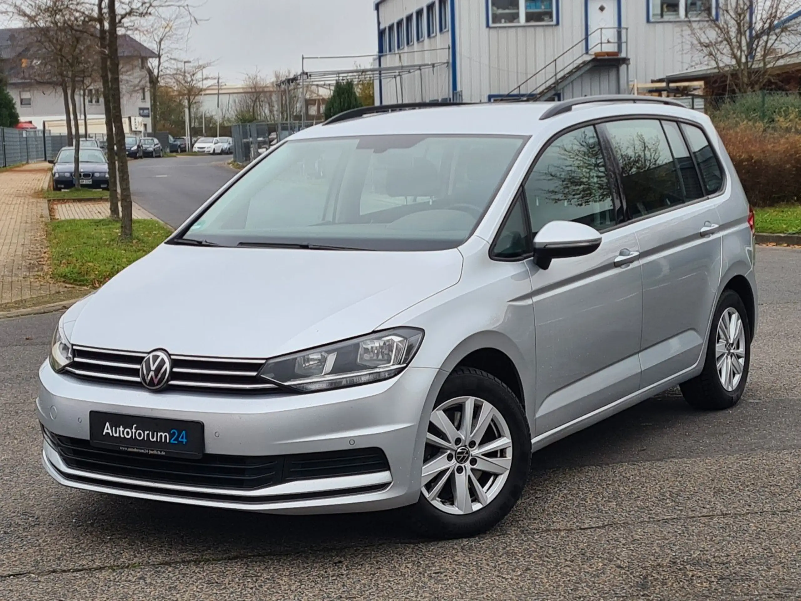 Volkswagen - Touran