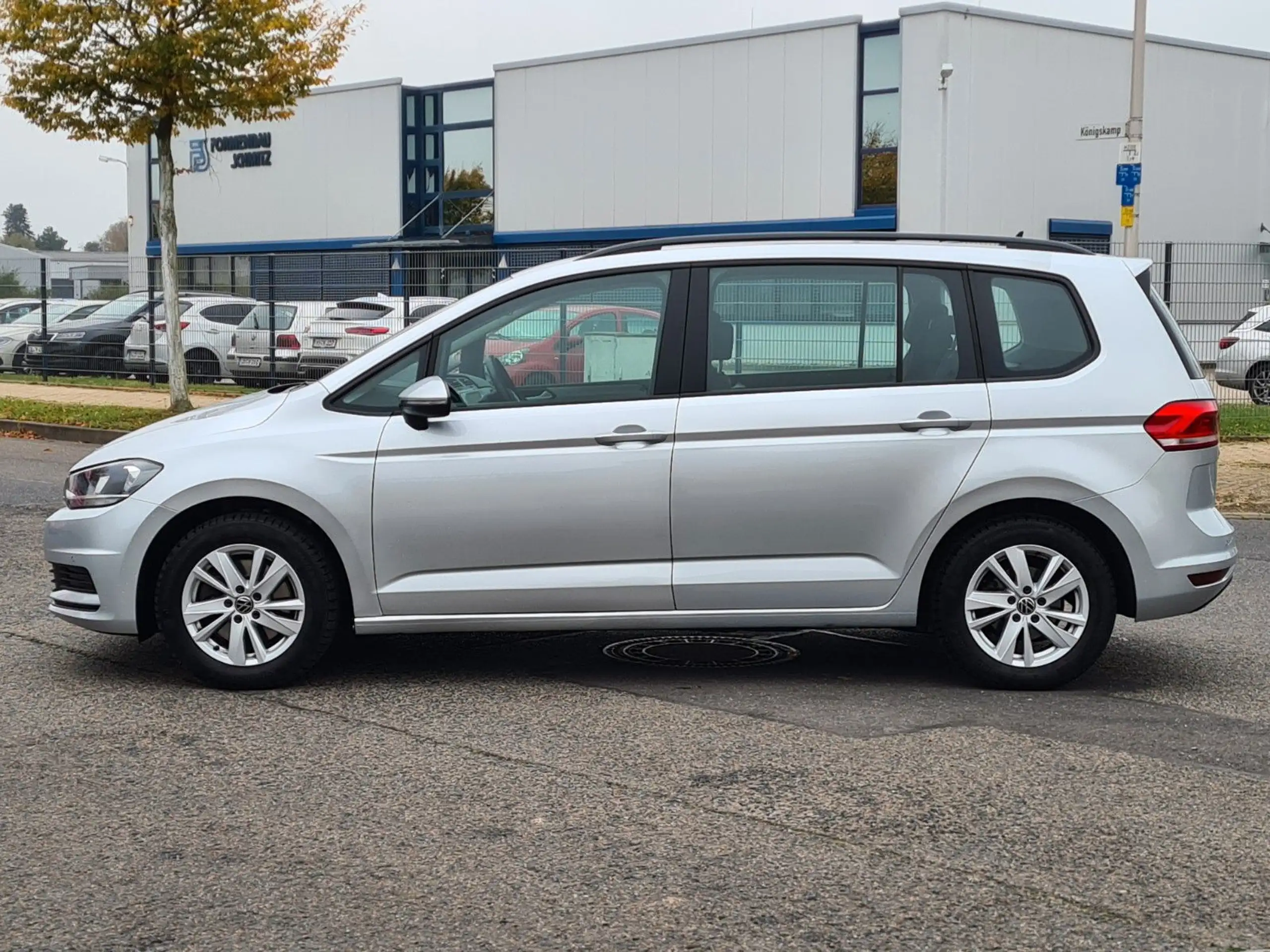 Volkswagen - Touran