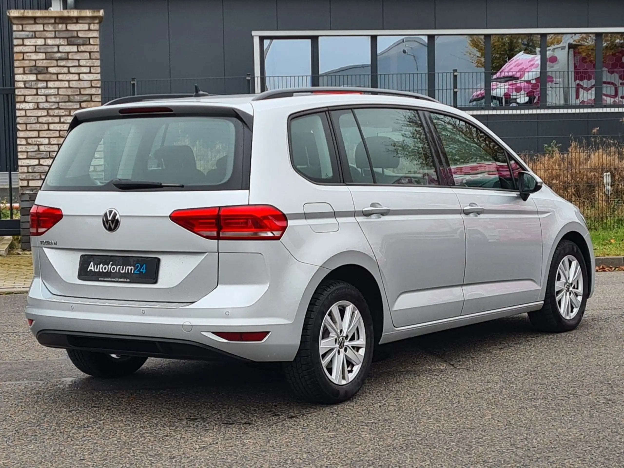 Volkswagen - Touran