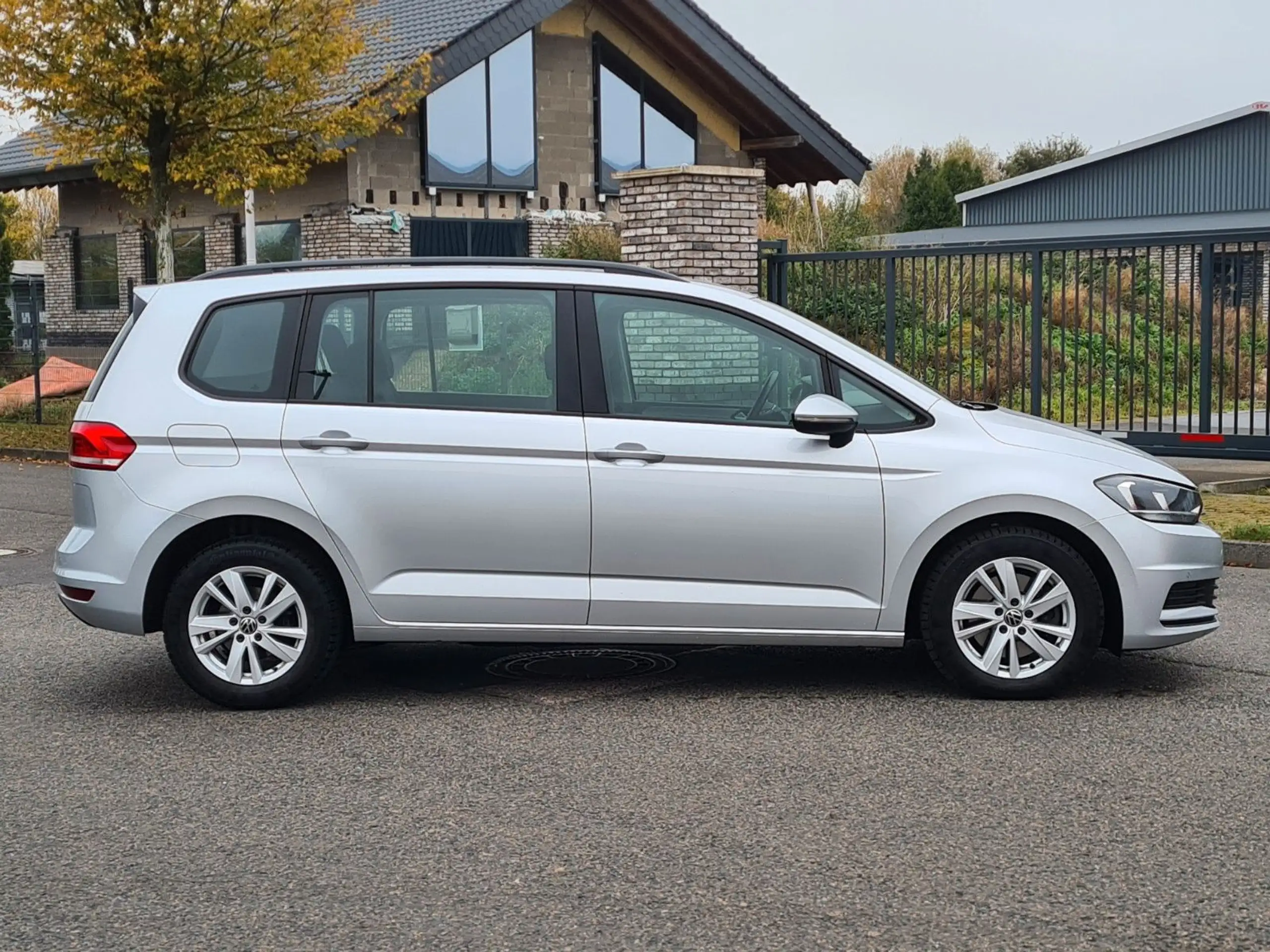 Volkswagen - Touran