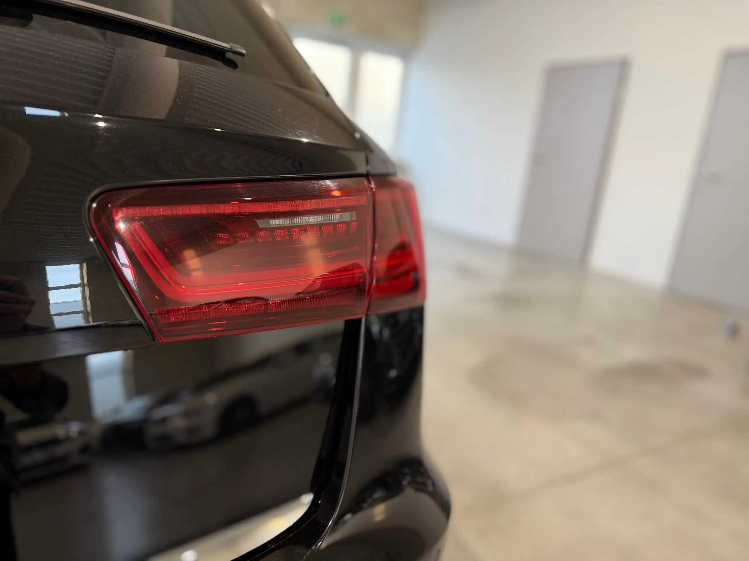 Audi - A6