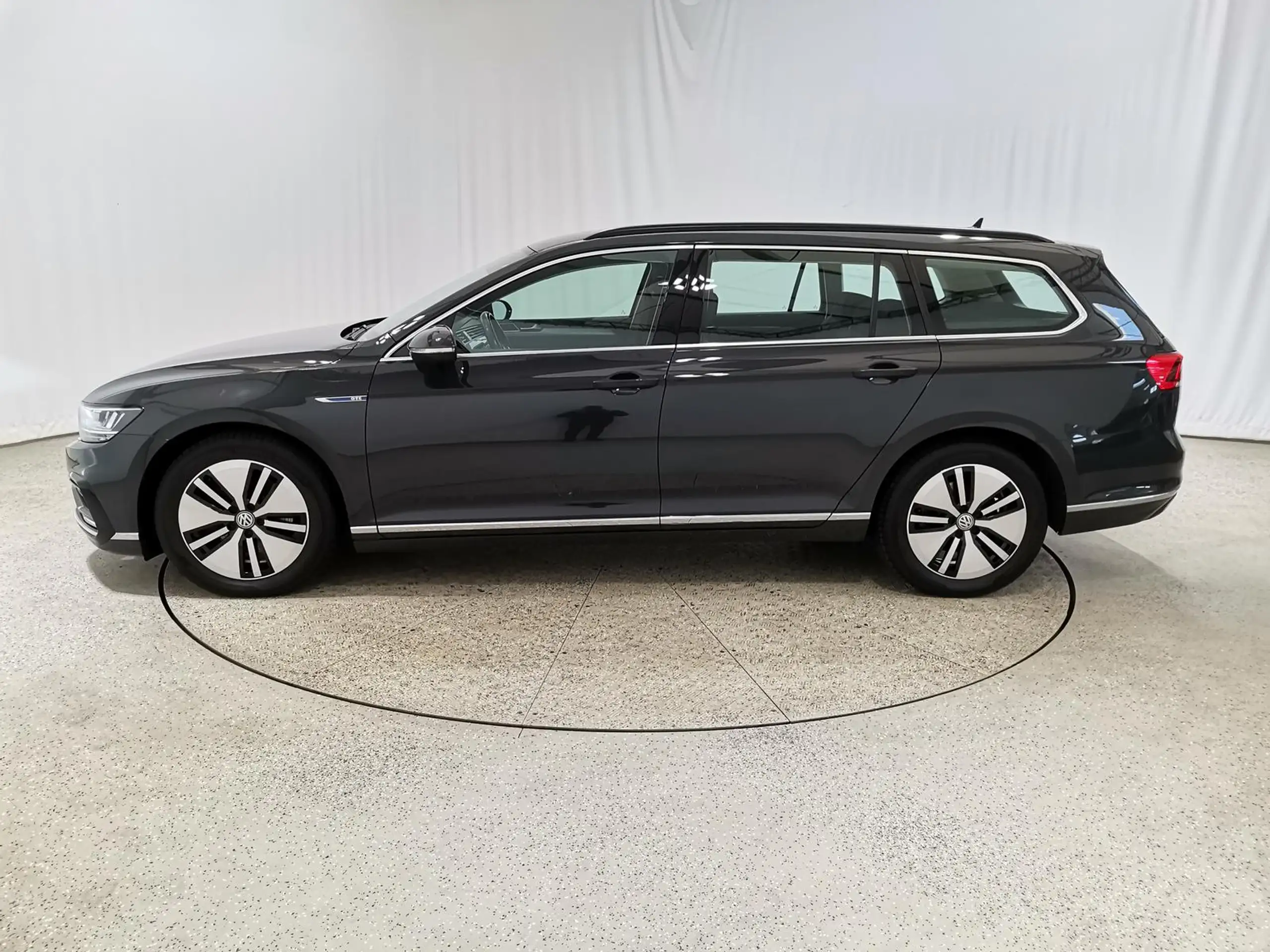 Volkswagen - Passat Variant