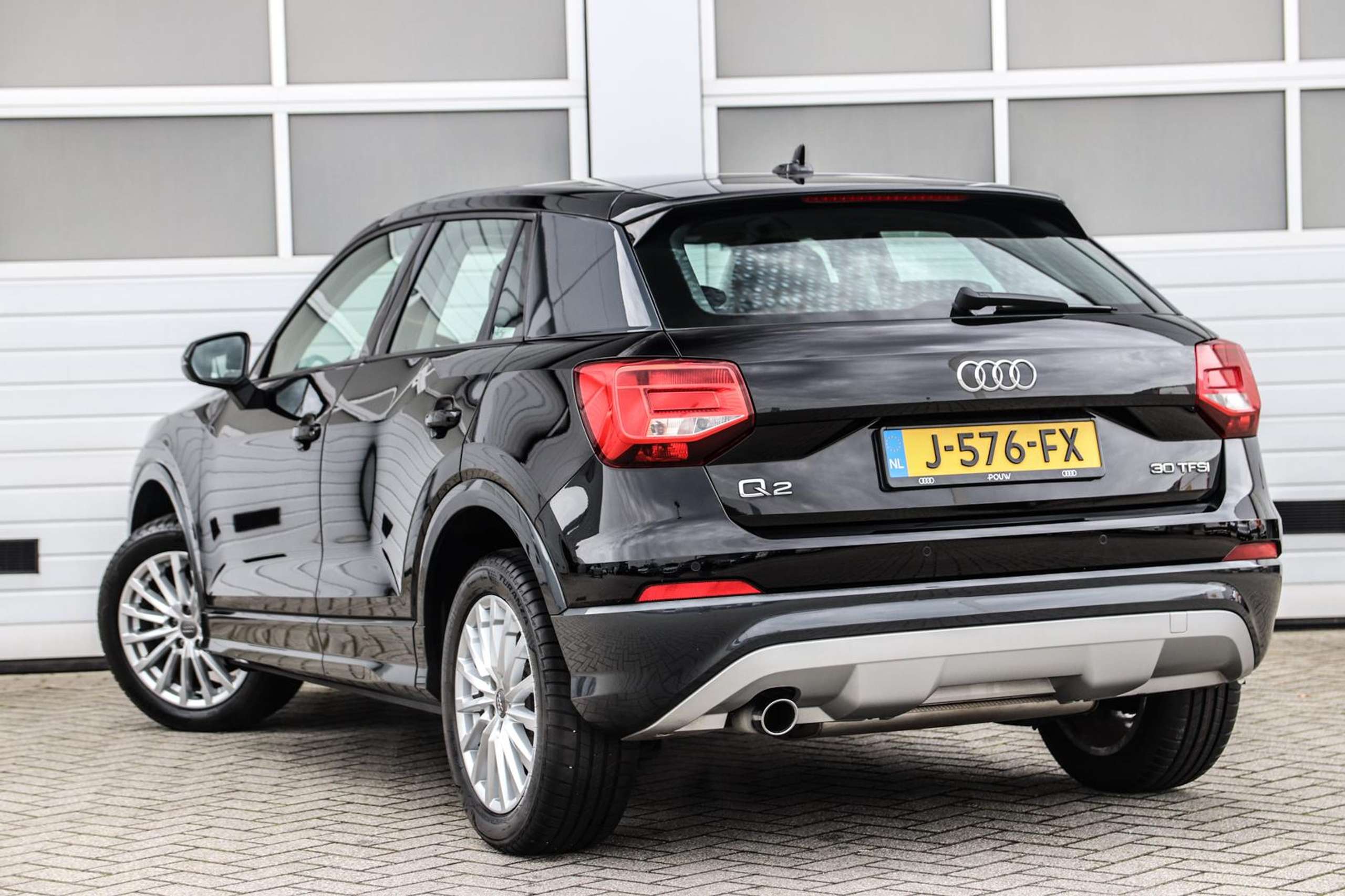 Audi - Q2