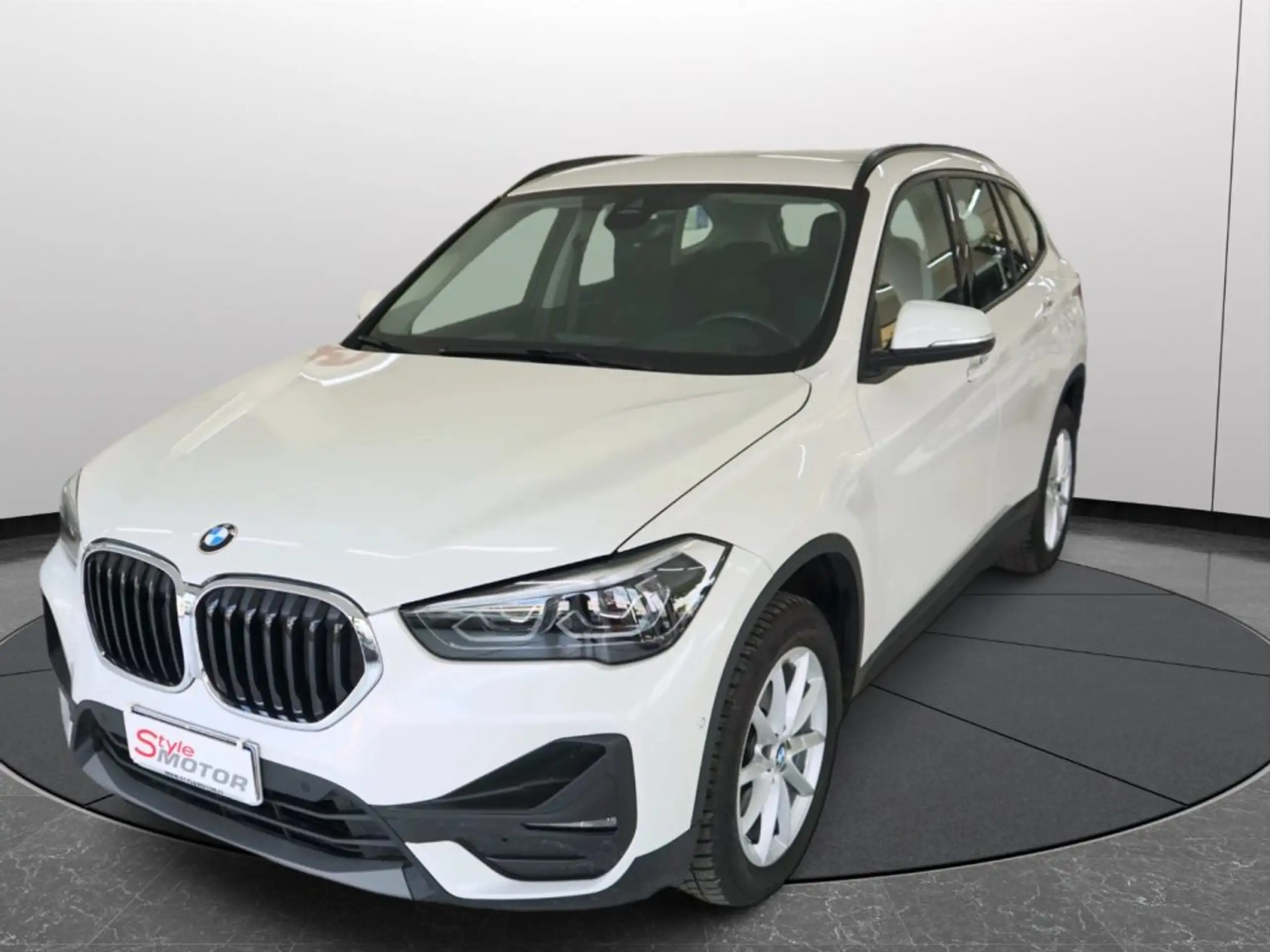 BMW - X1