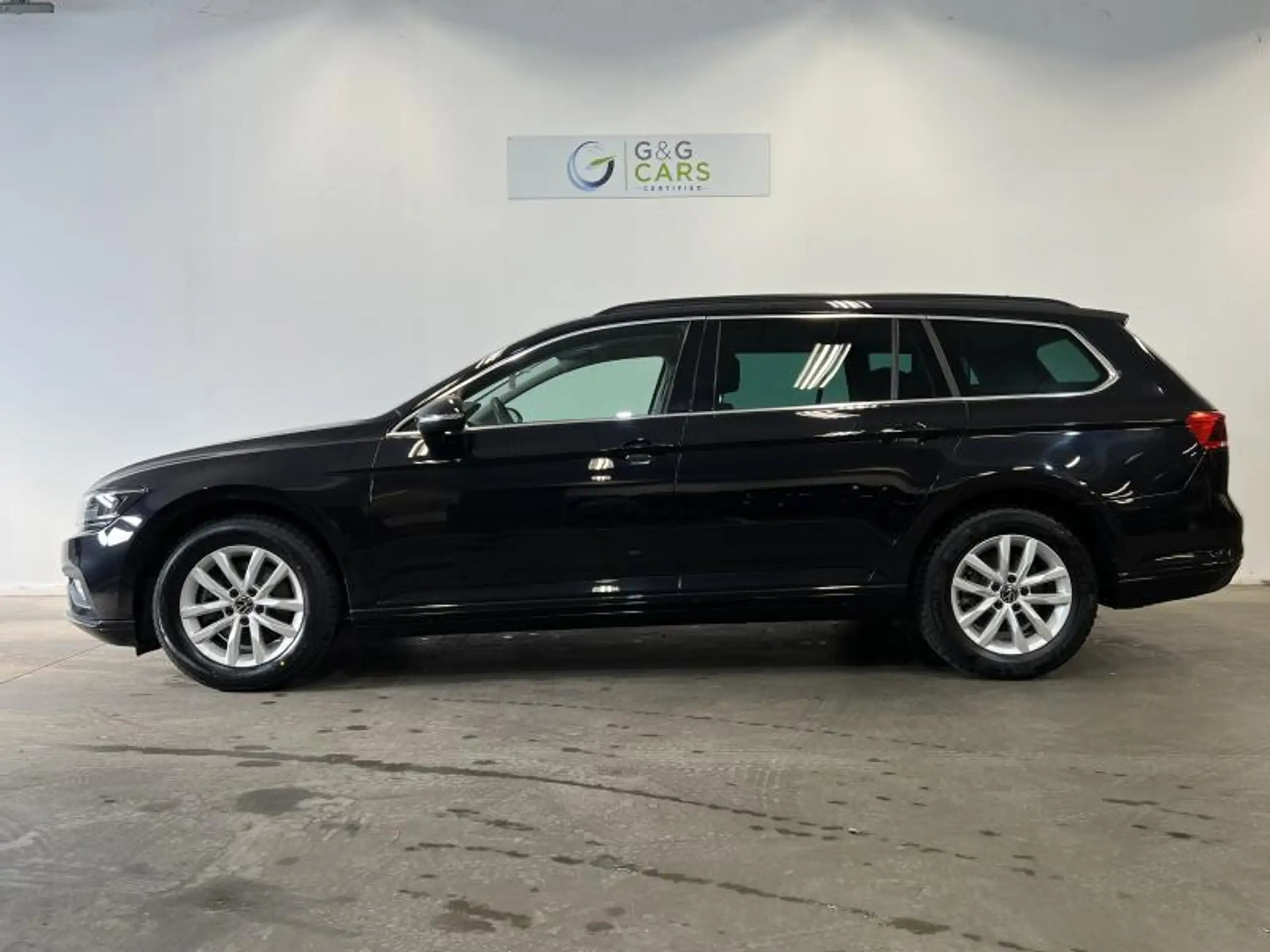 Volkswagen - Passat