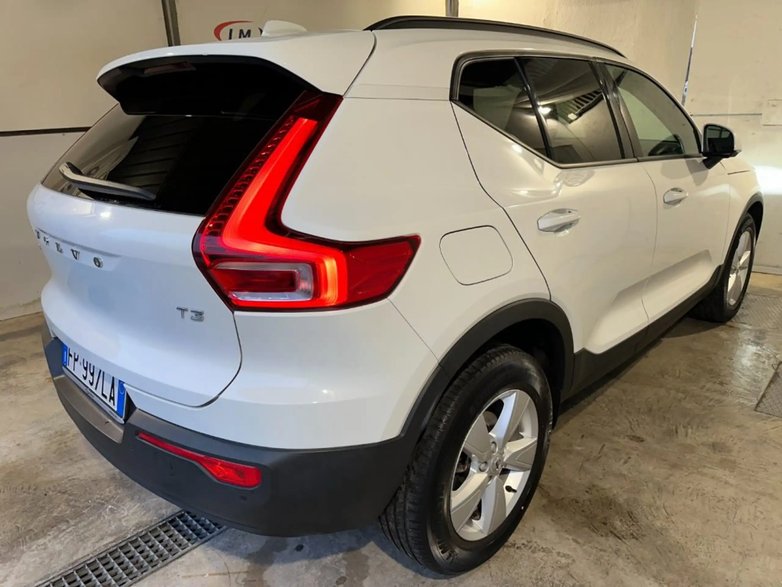 Volvo - XC40