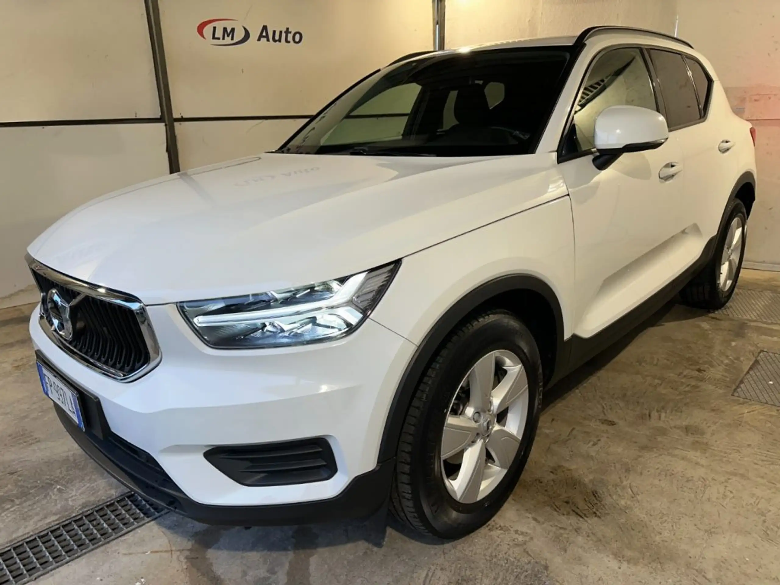 Volvo - XC40