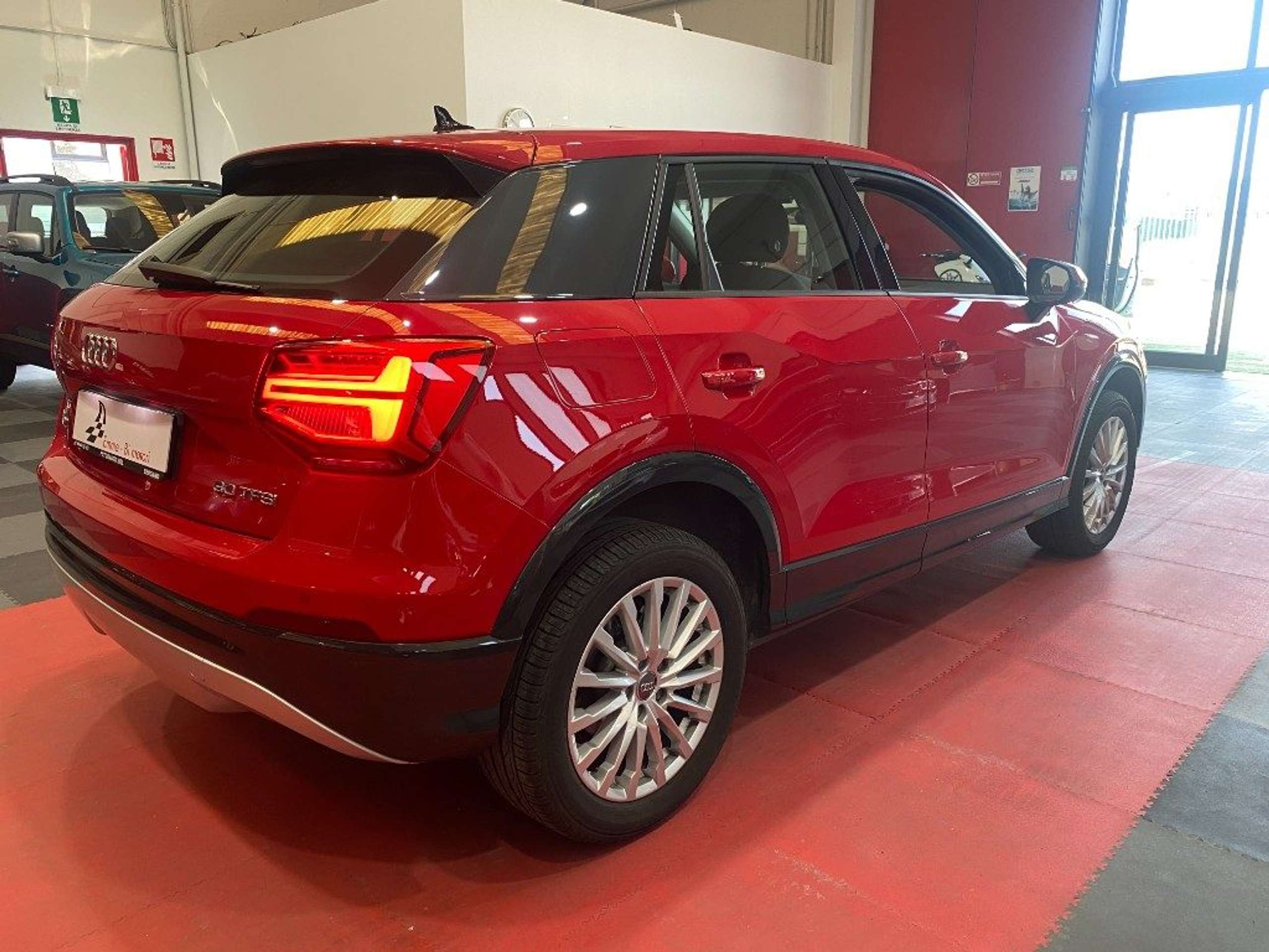 Audi - Q2