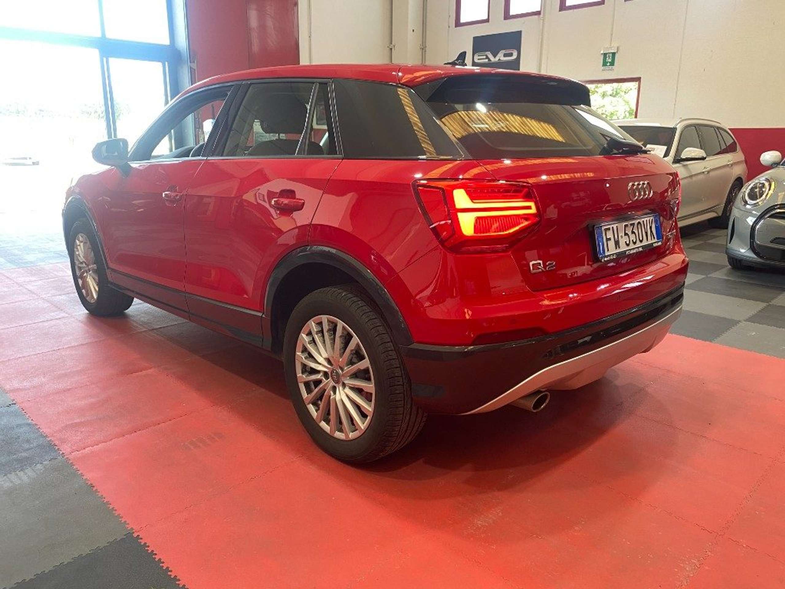 Audi - Q2