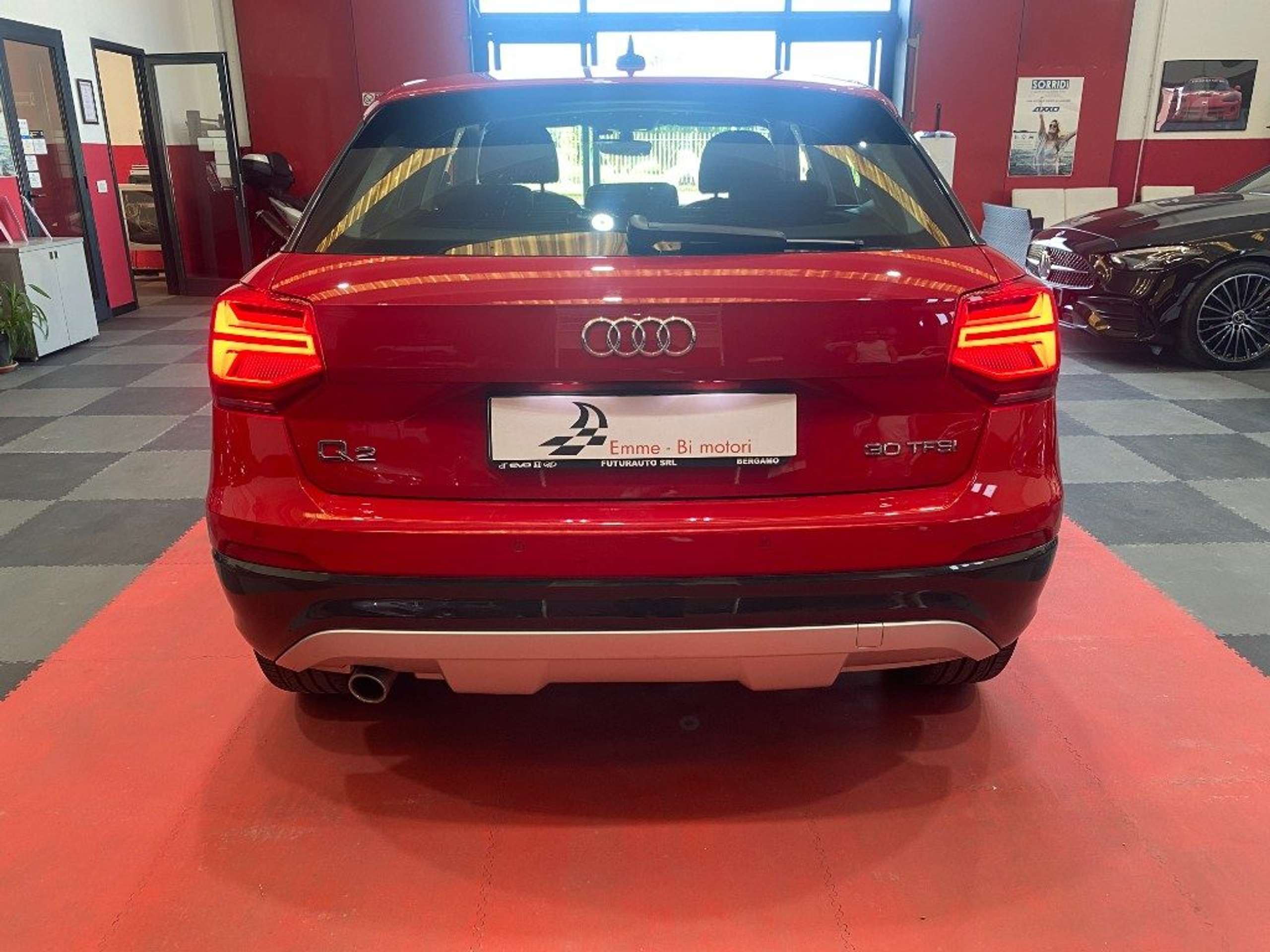 Audi - Q2