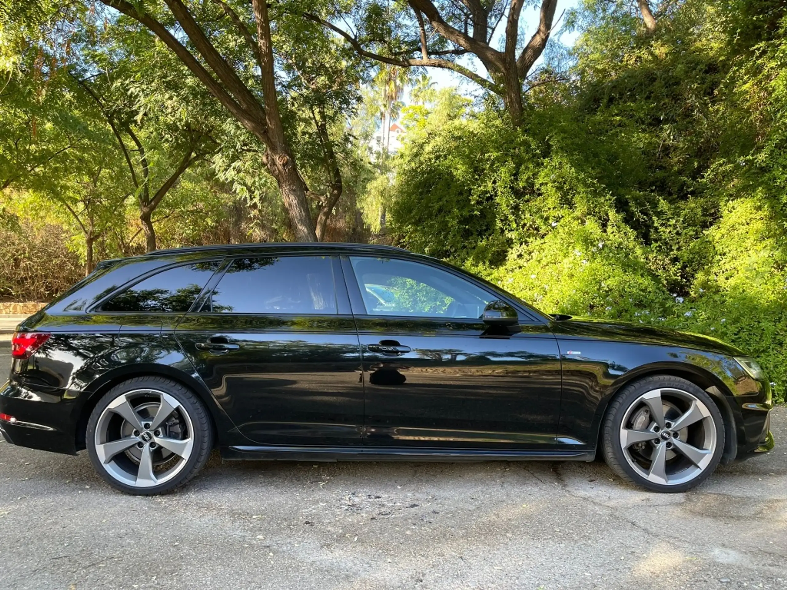 Audi - A4