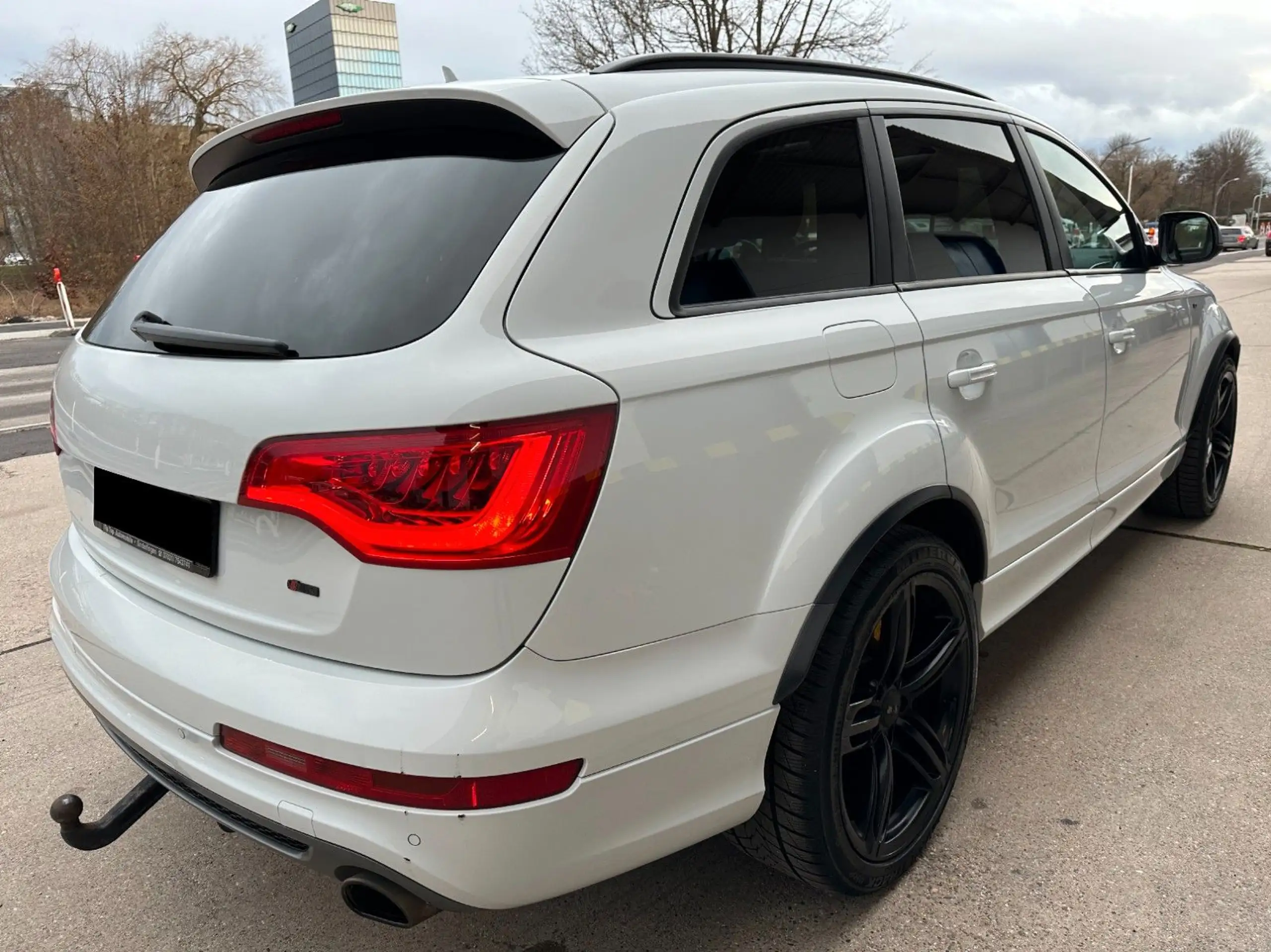 Audi - Q7