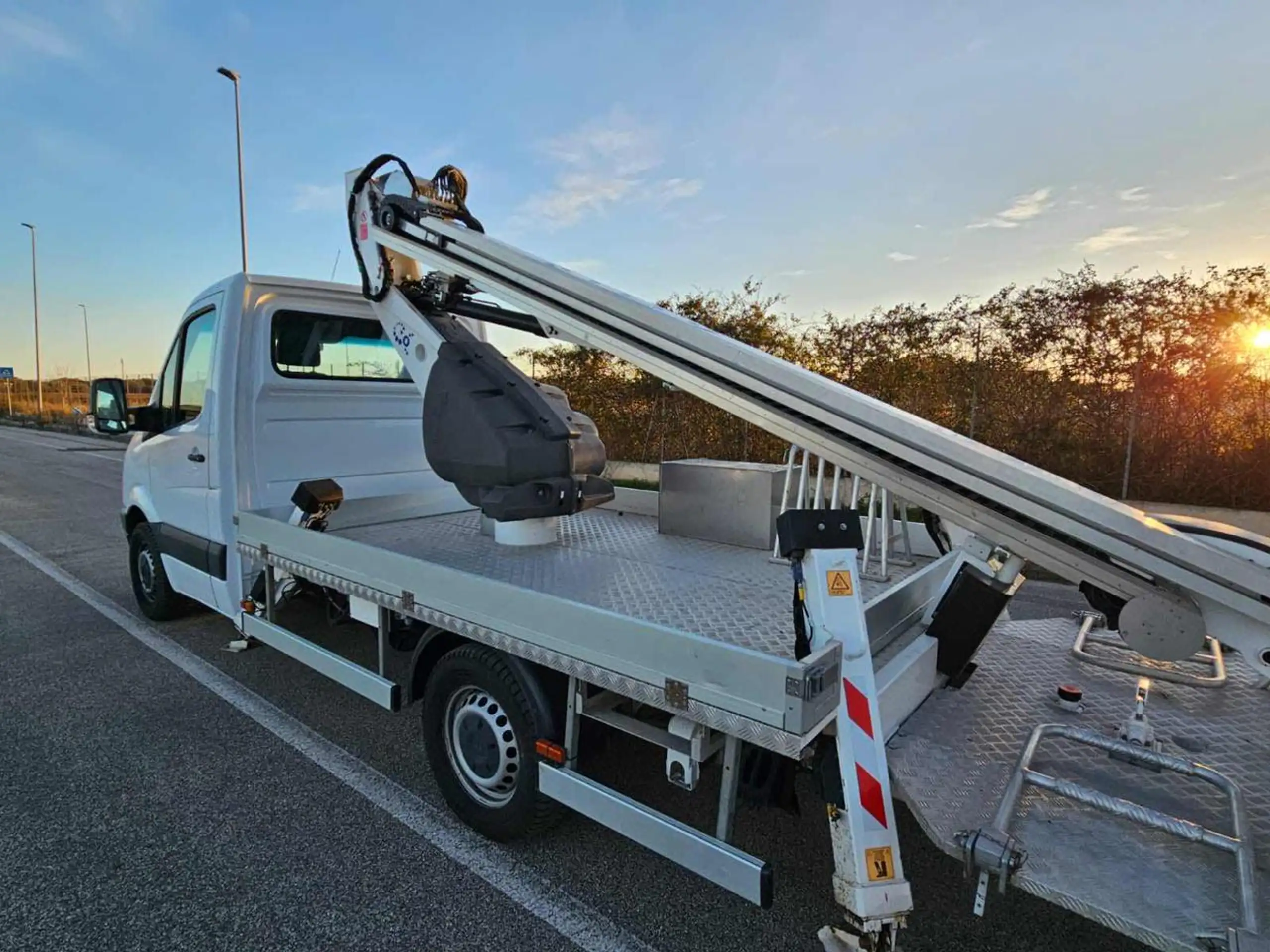 Mercedes-Benz - Sprinter