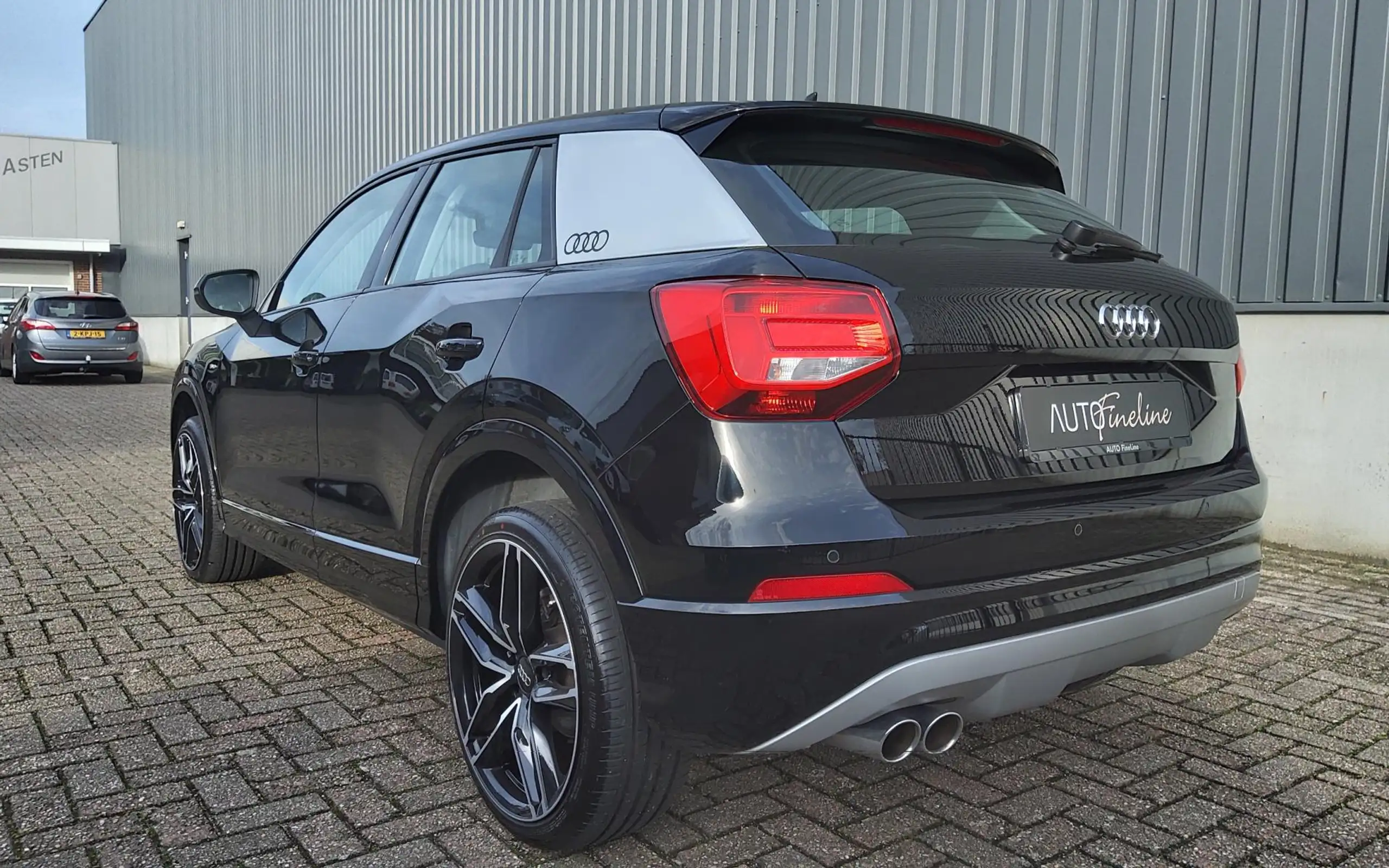 Audi - Q2