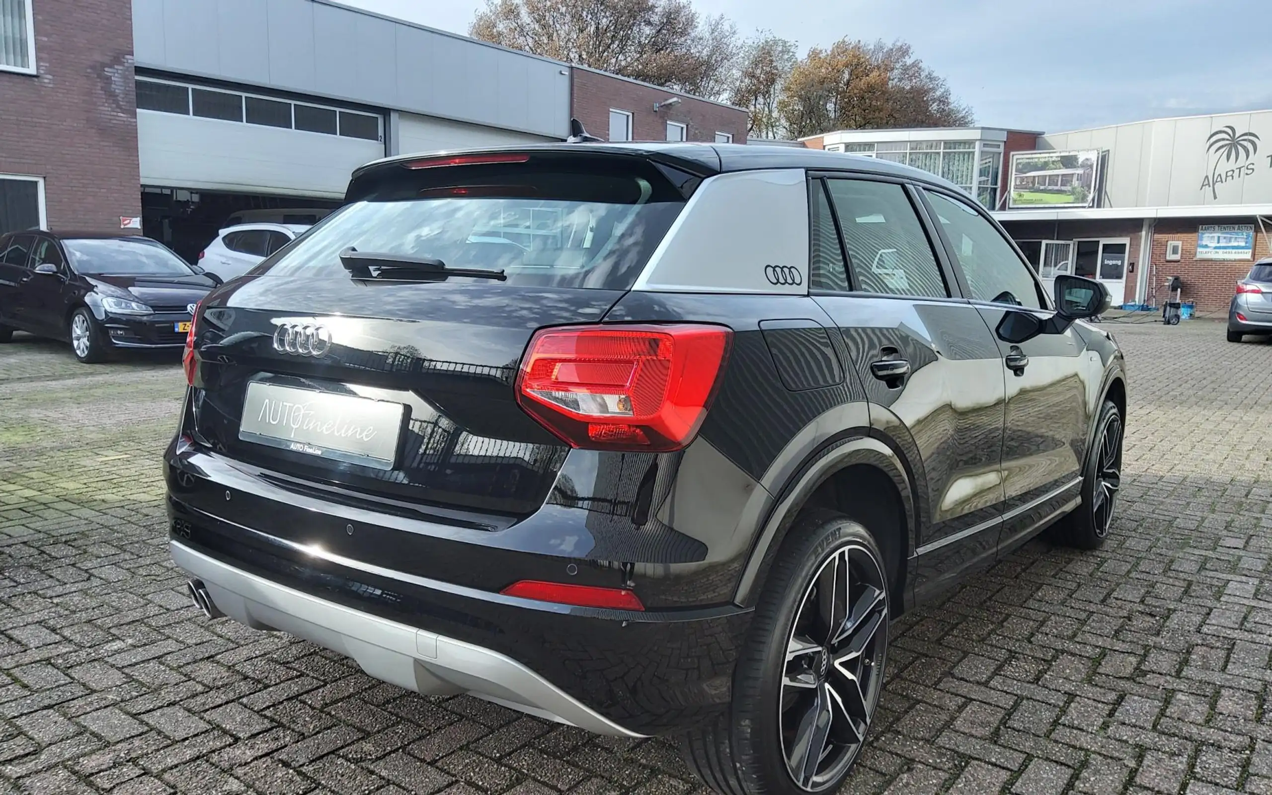 Audi - Q2