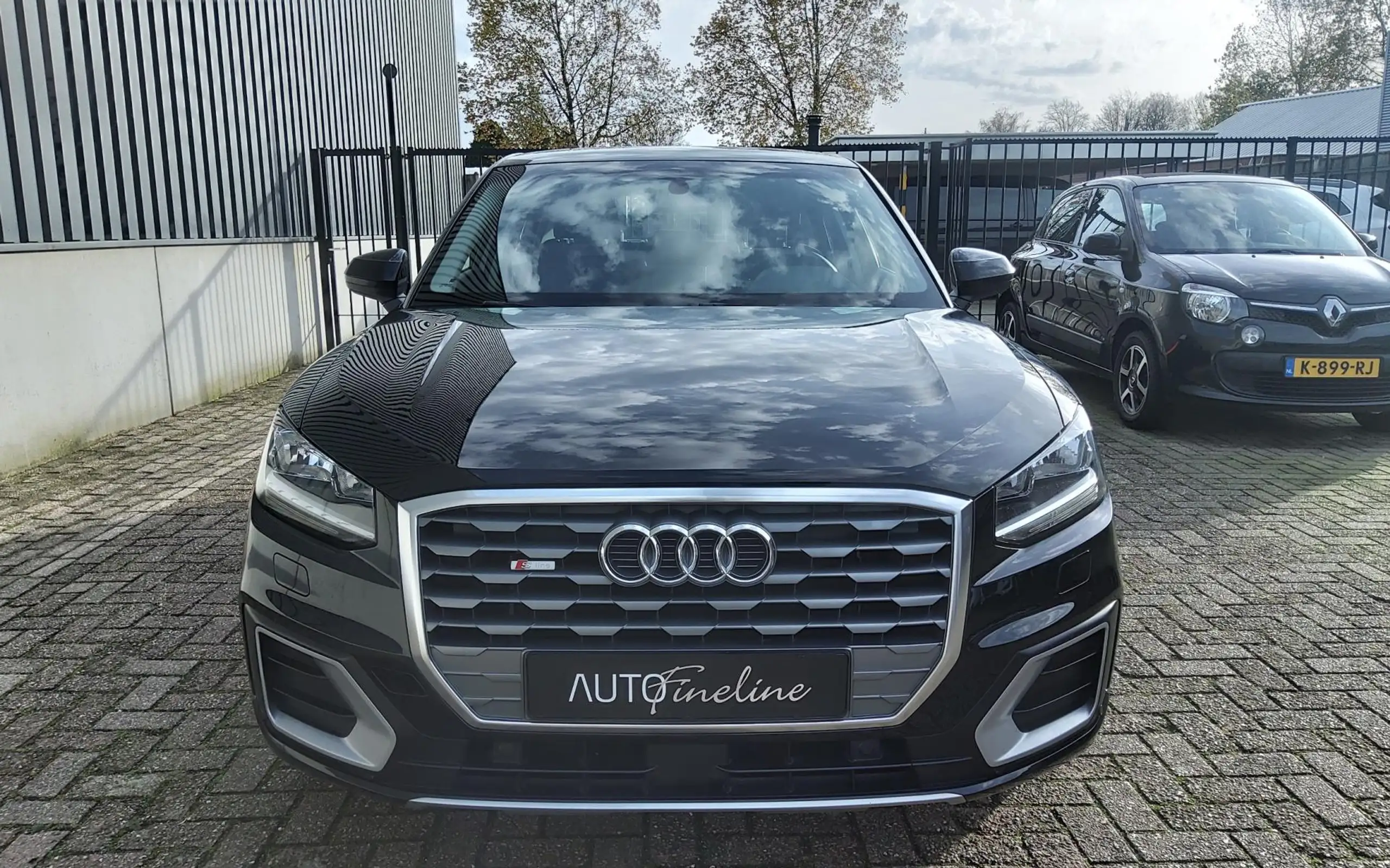 Audi - Q2