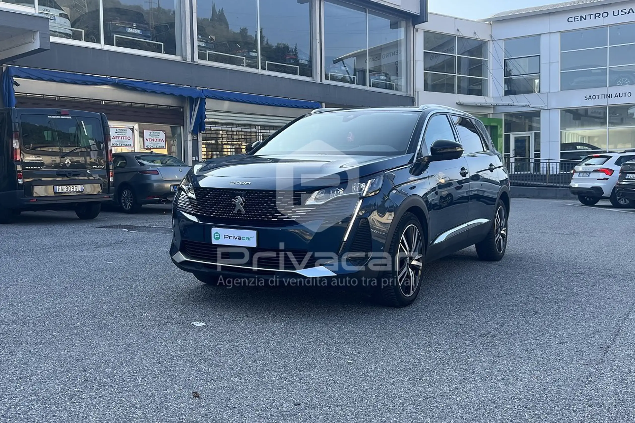 Peugeot - 5008