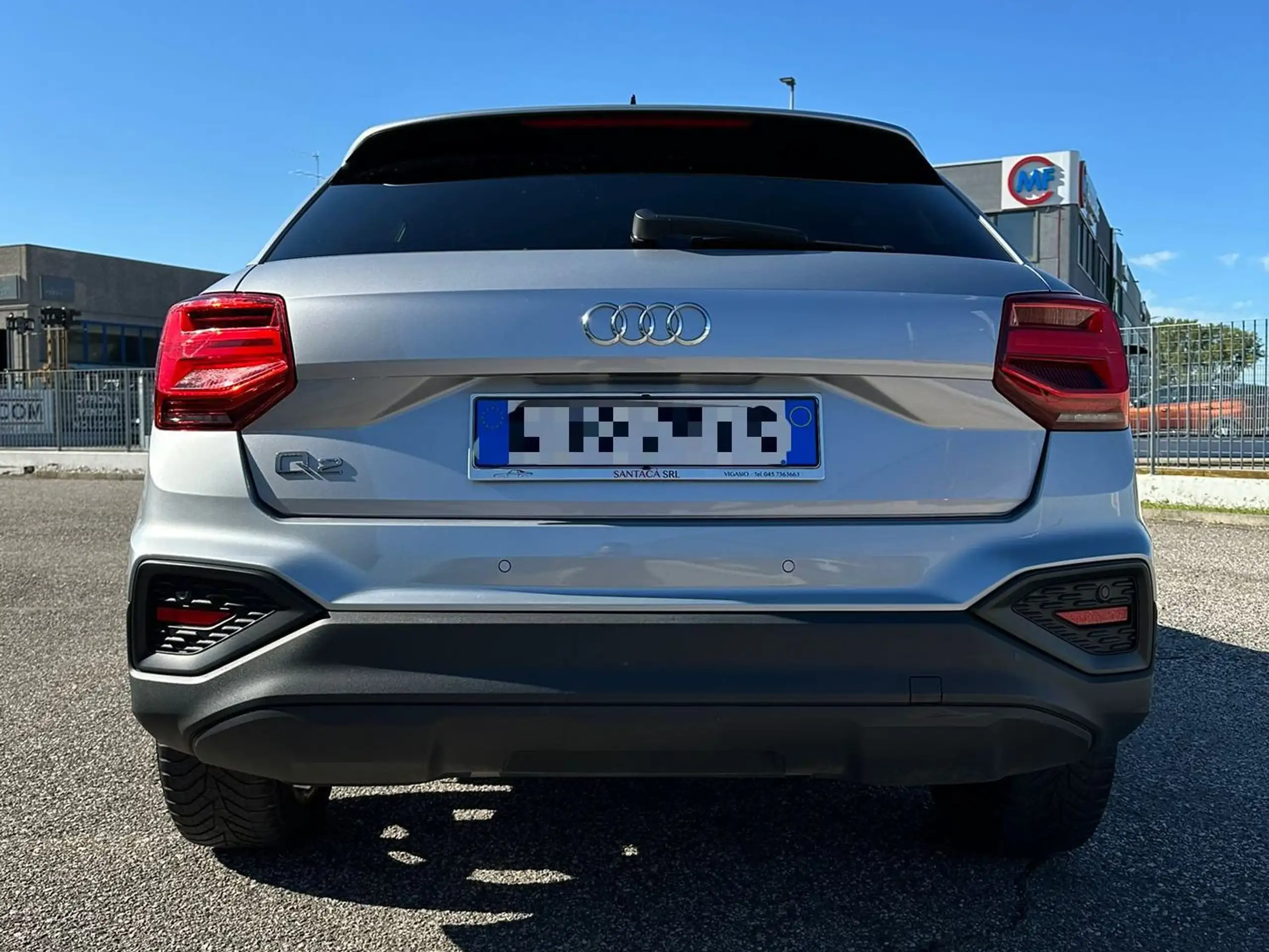 Audi - Q2