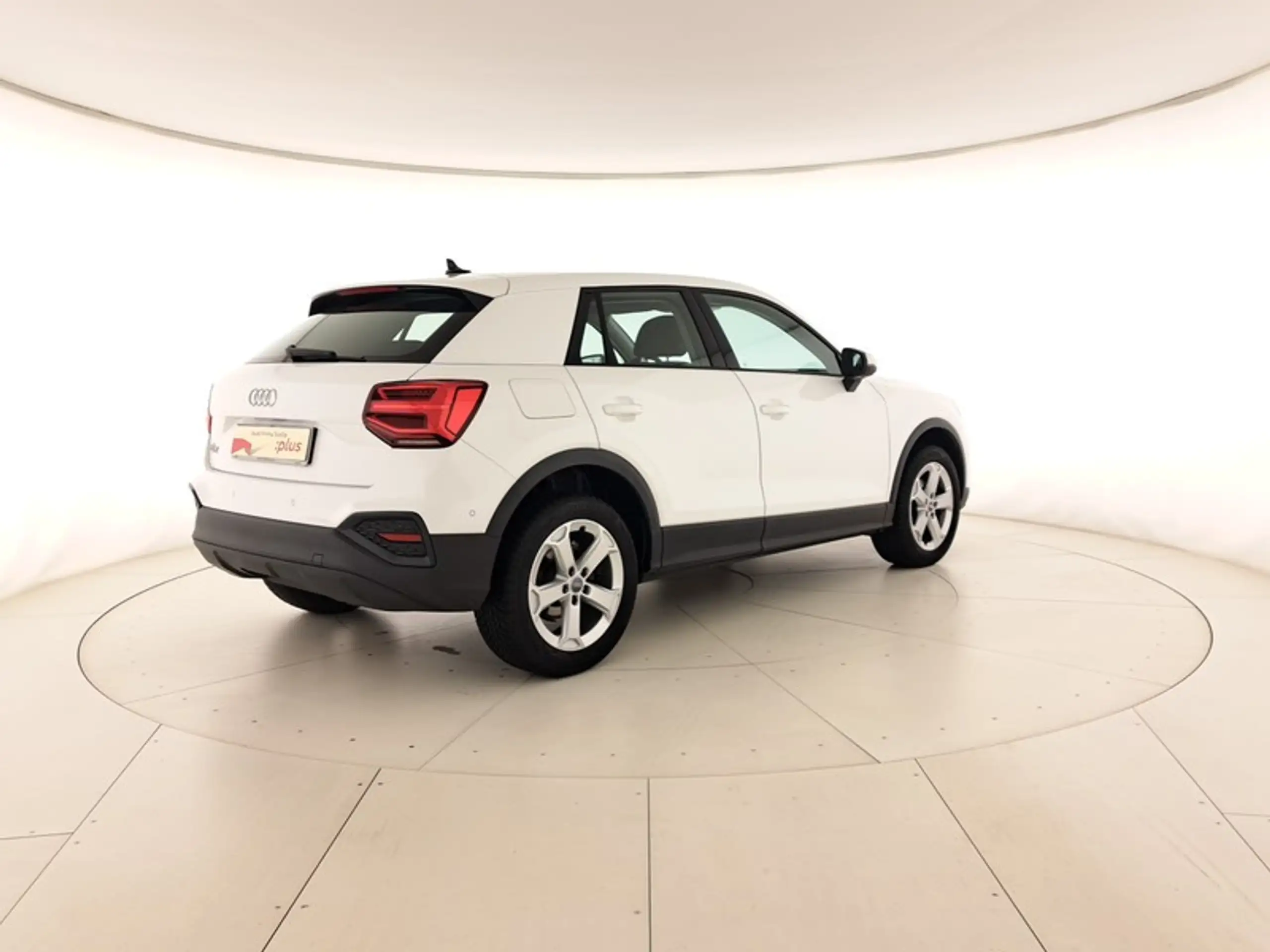 Audi - Q2