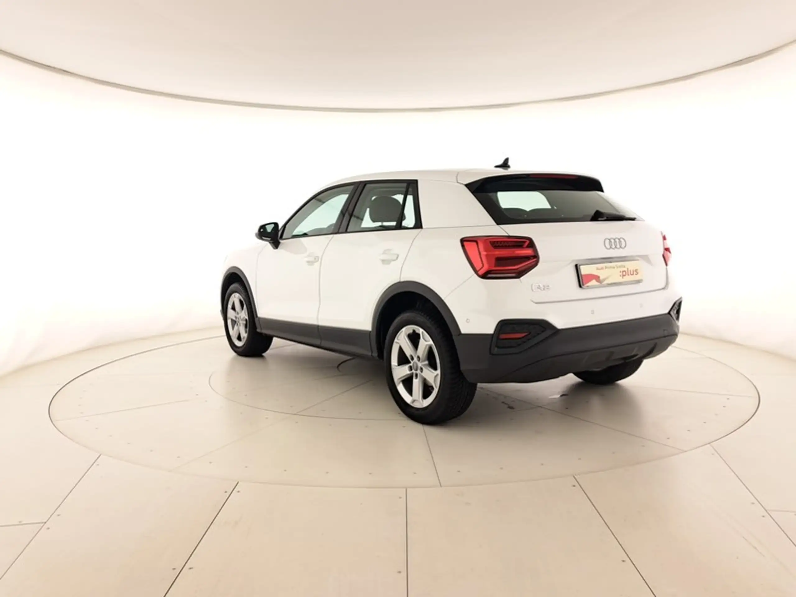 Audi - Q2