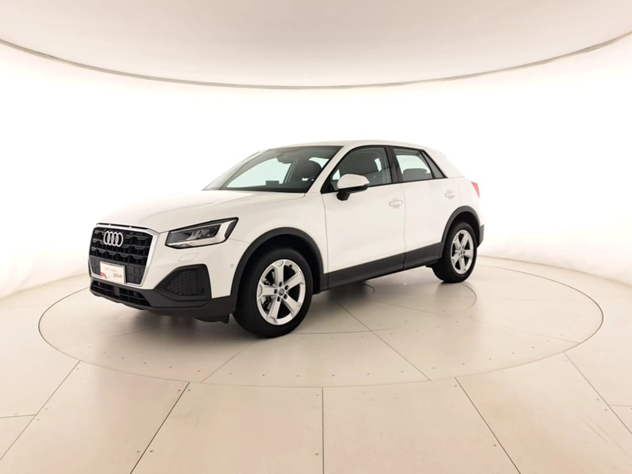 Audi - Q2