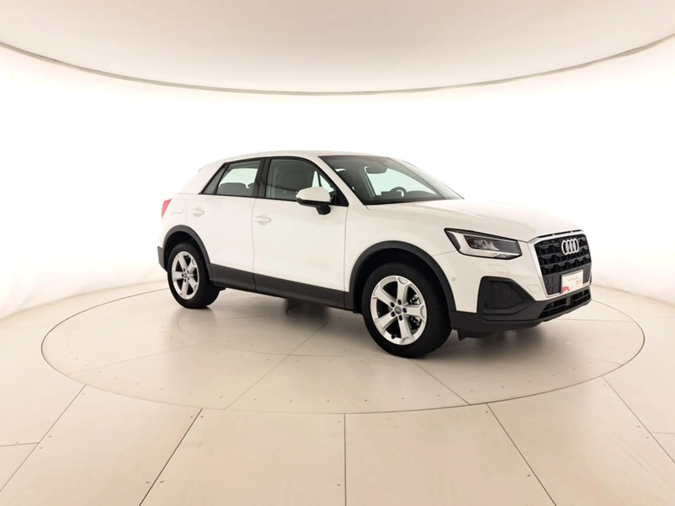 Audi - Q2