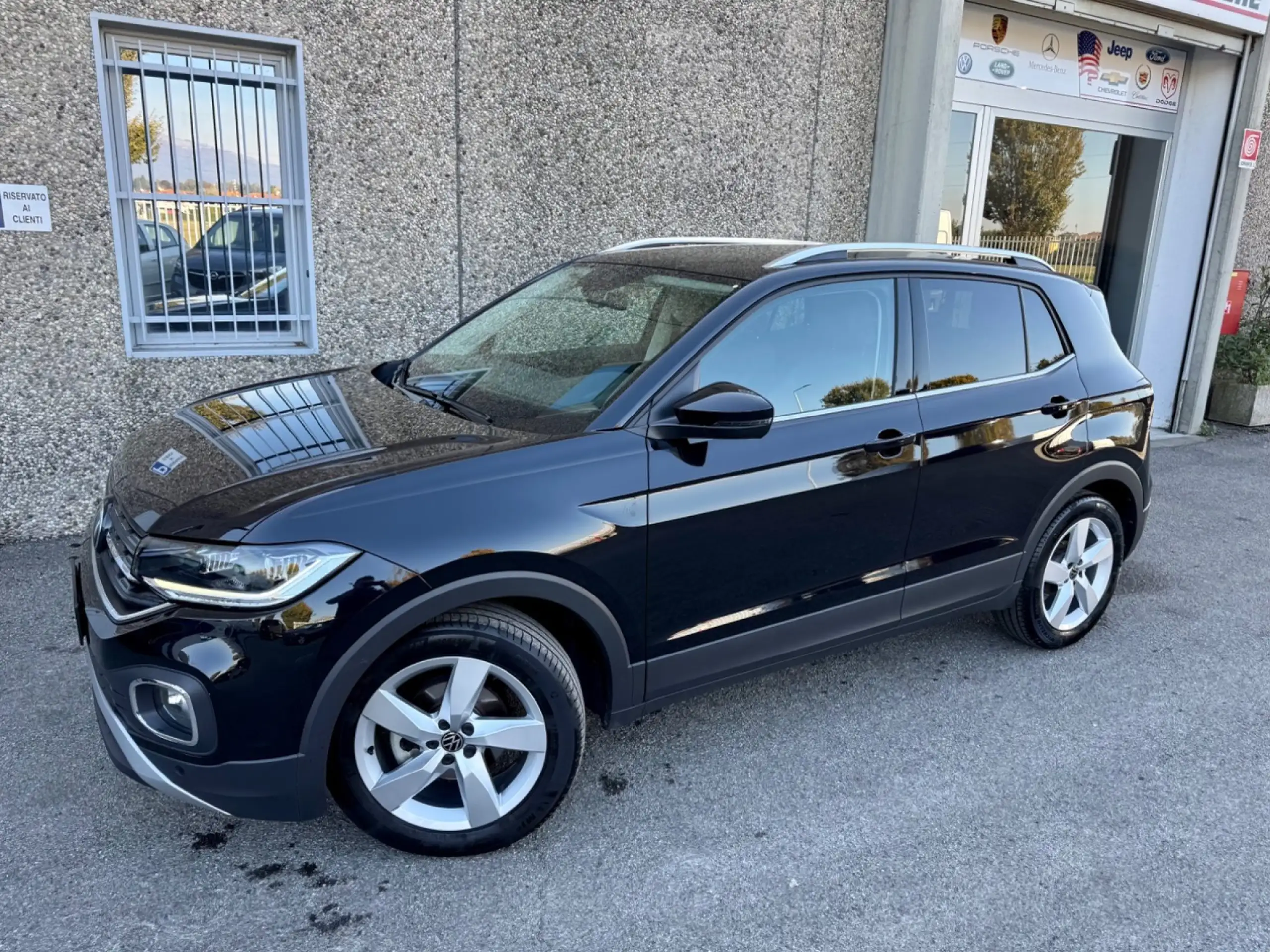 Volkswagen - T-Cross