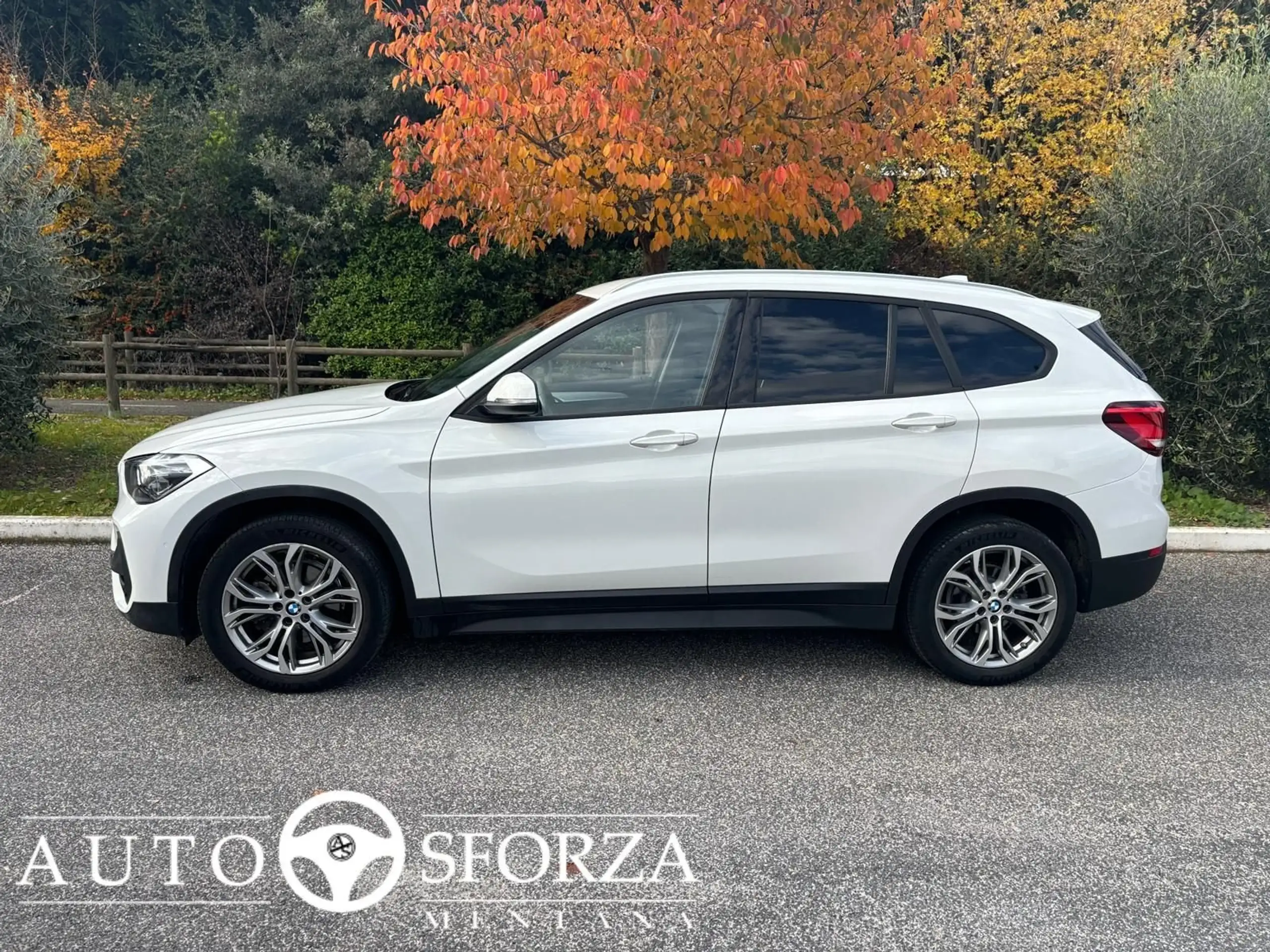 BMW - X1