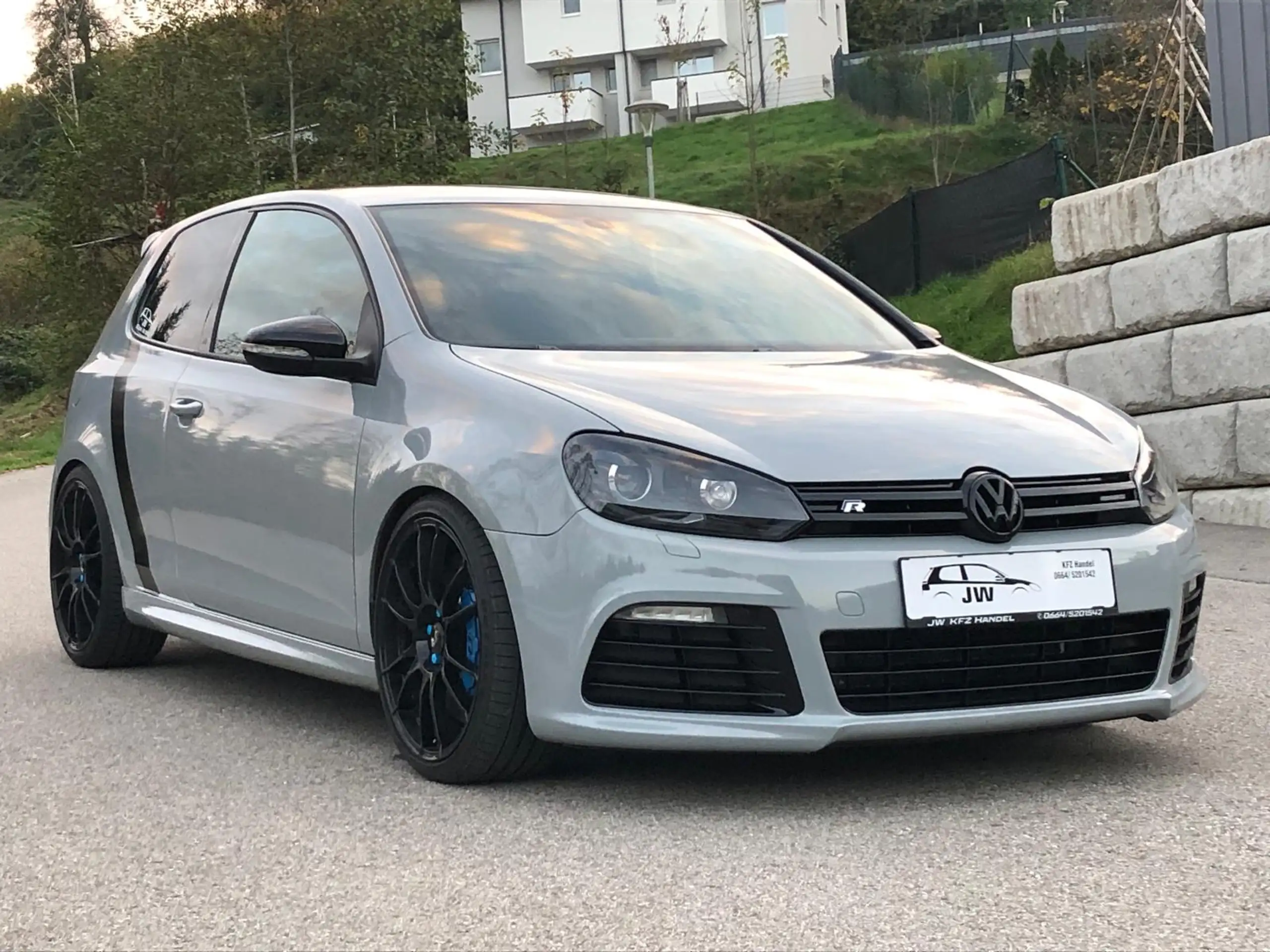 Volkswagen - Golf