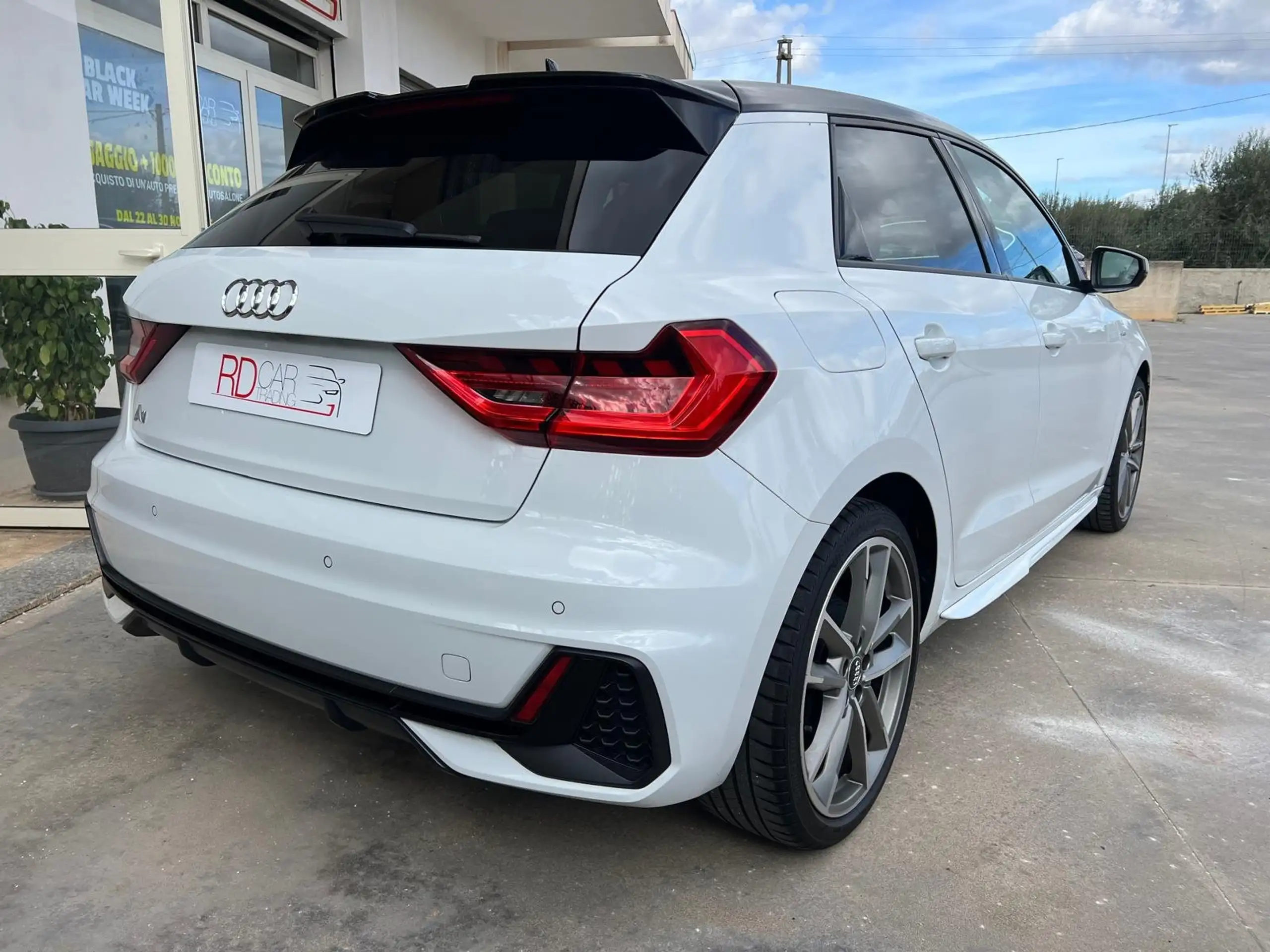 Audi - A1