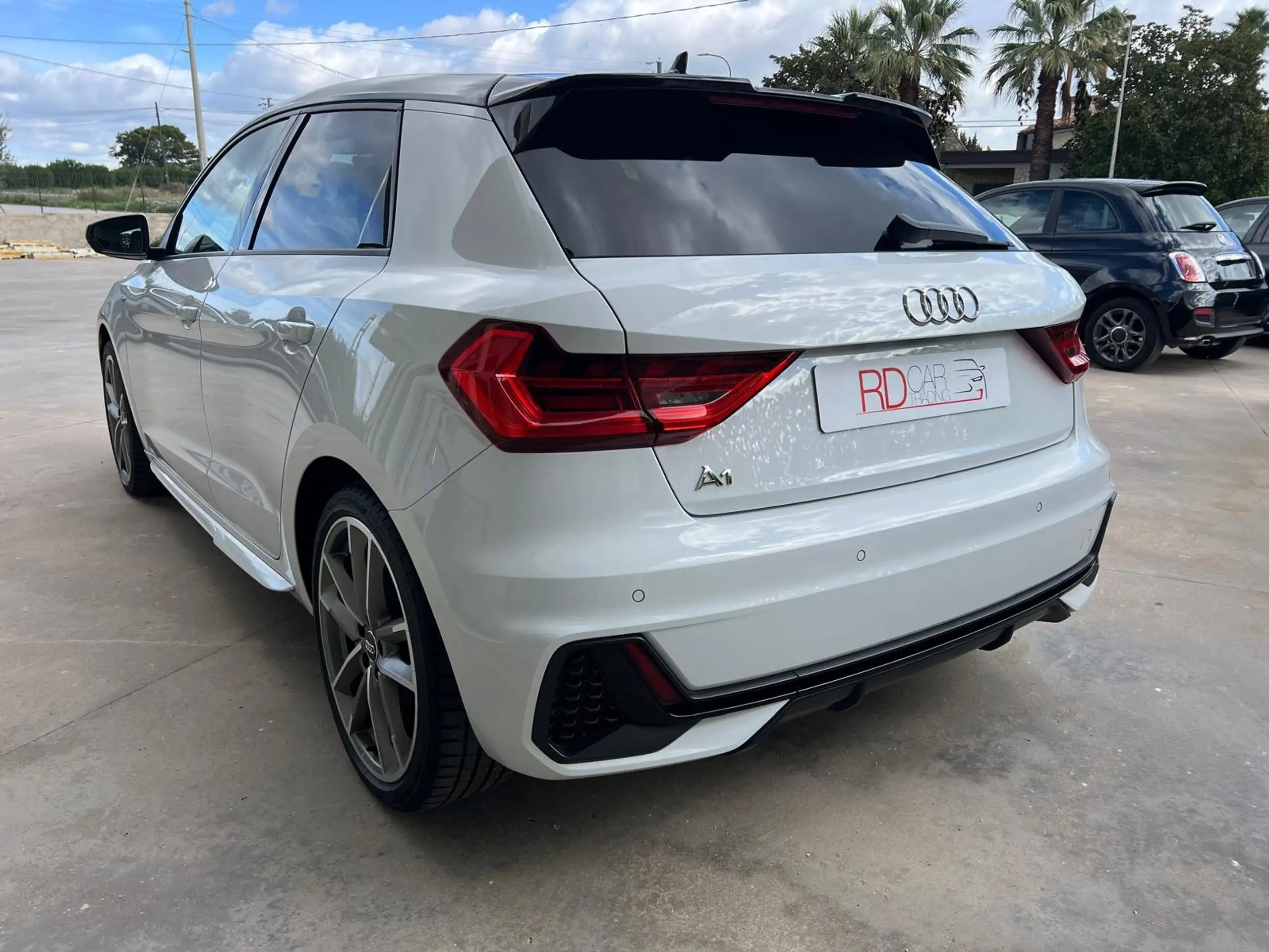 Audi - A1