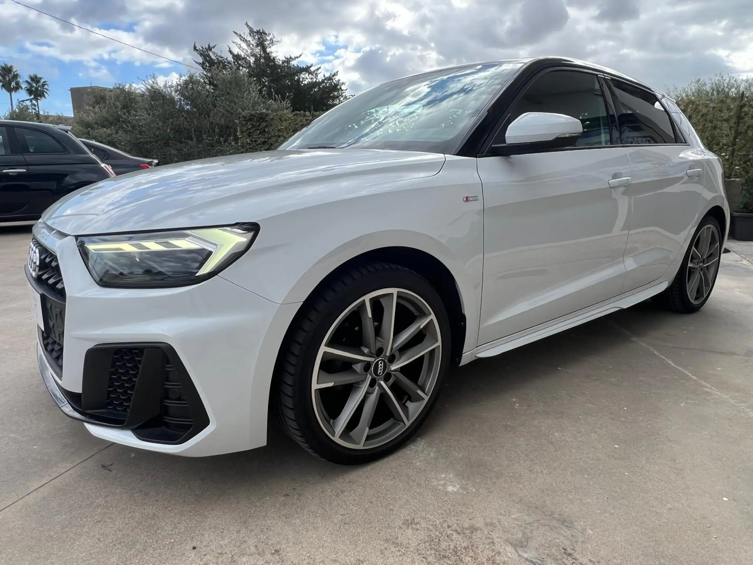 Audi - A1