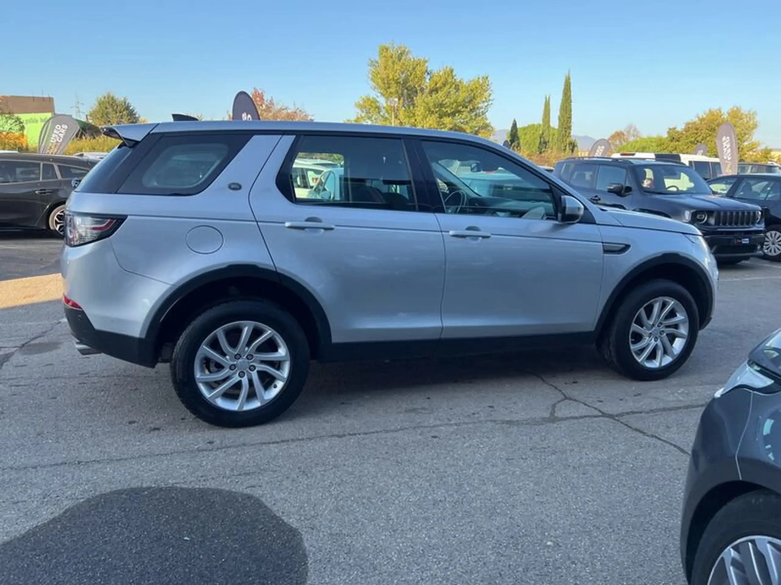 Land Rover - Discovery Sport