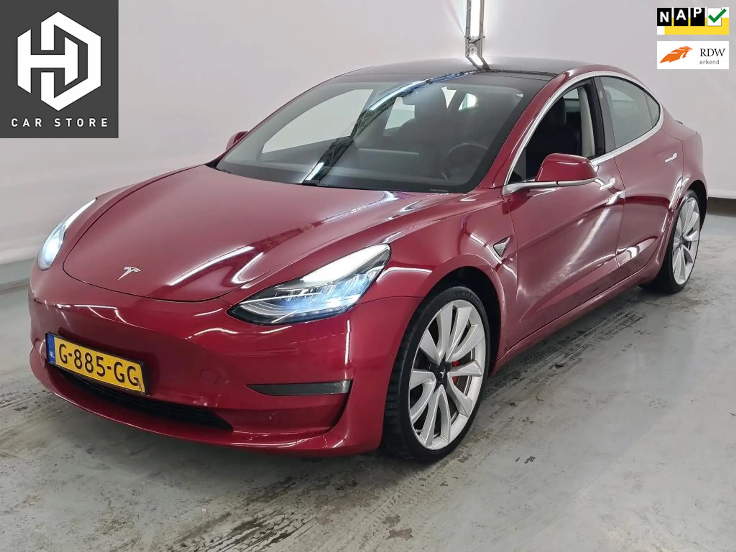 Tesla - Model 3