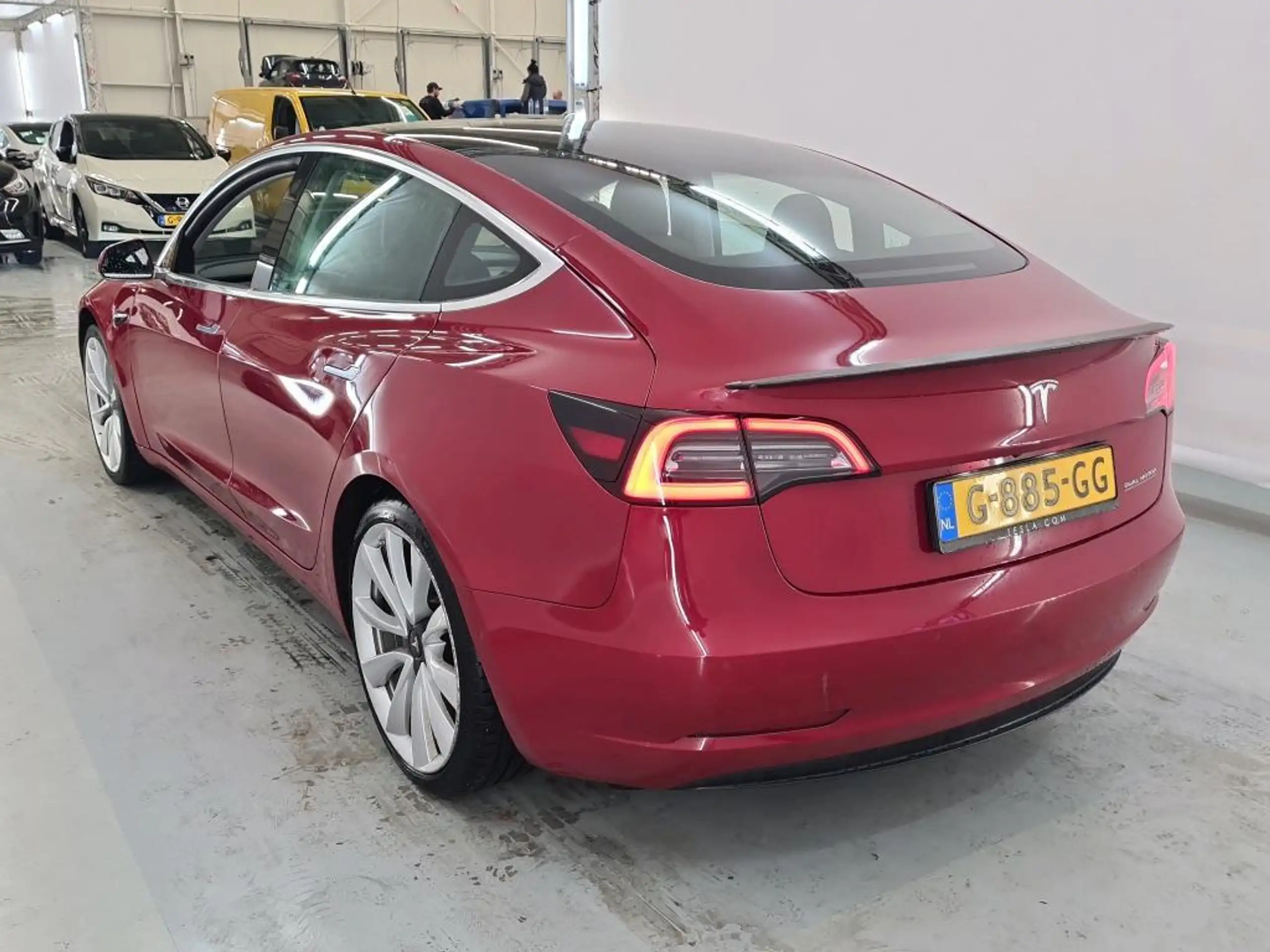 Tesla - Model 3