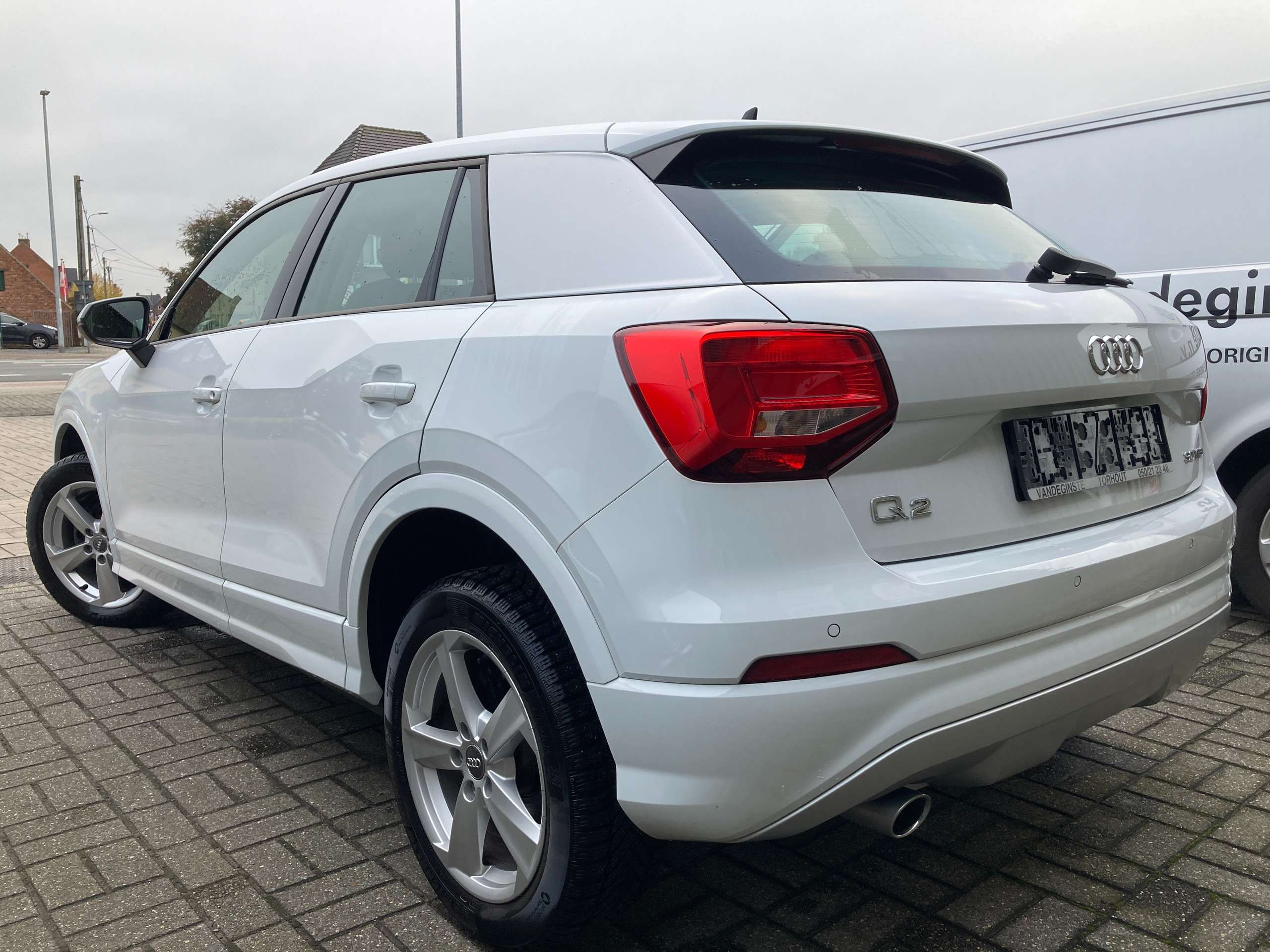 Audi - Q2