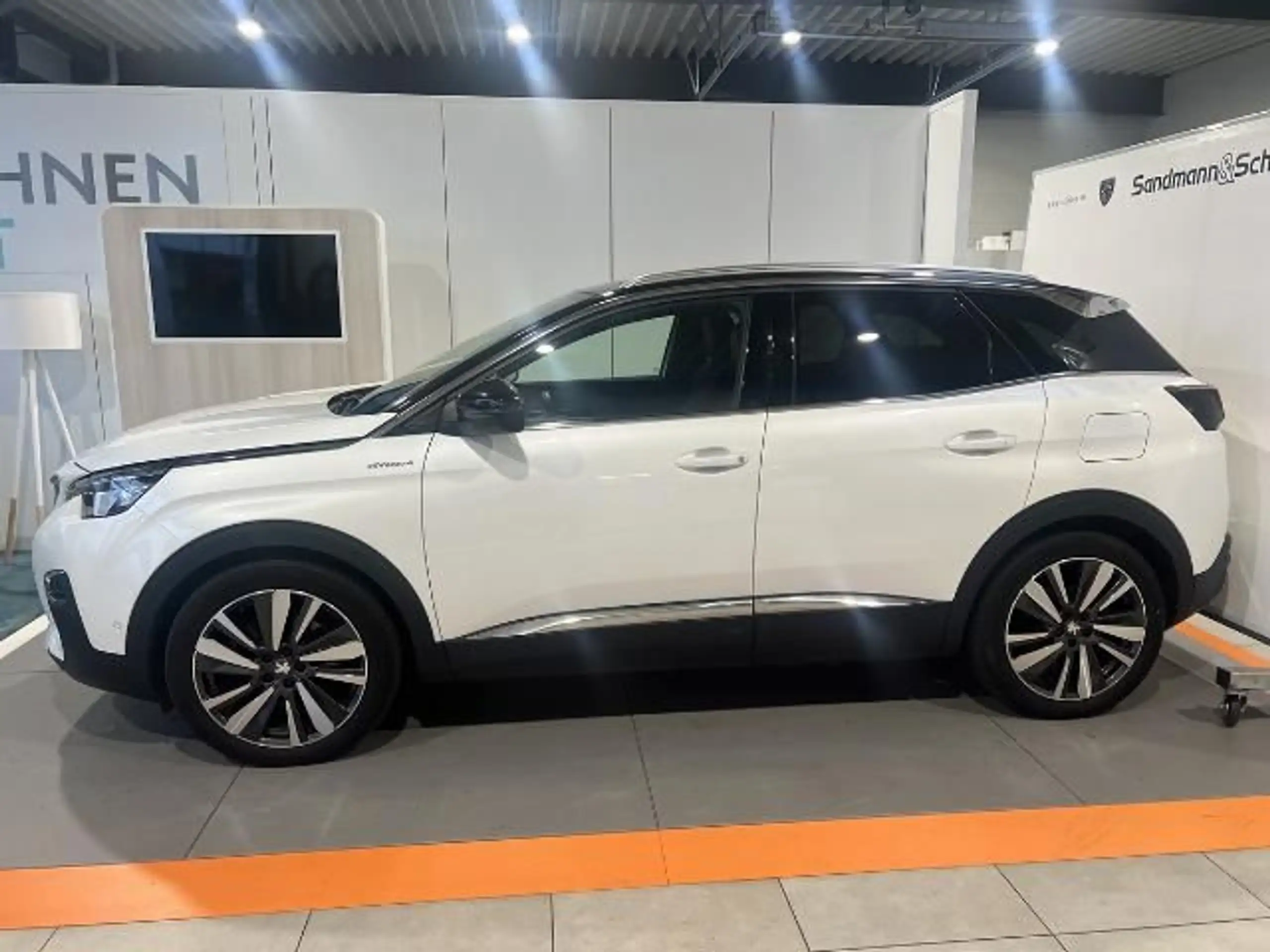 Peugeot - 3008