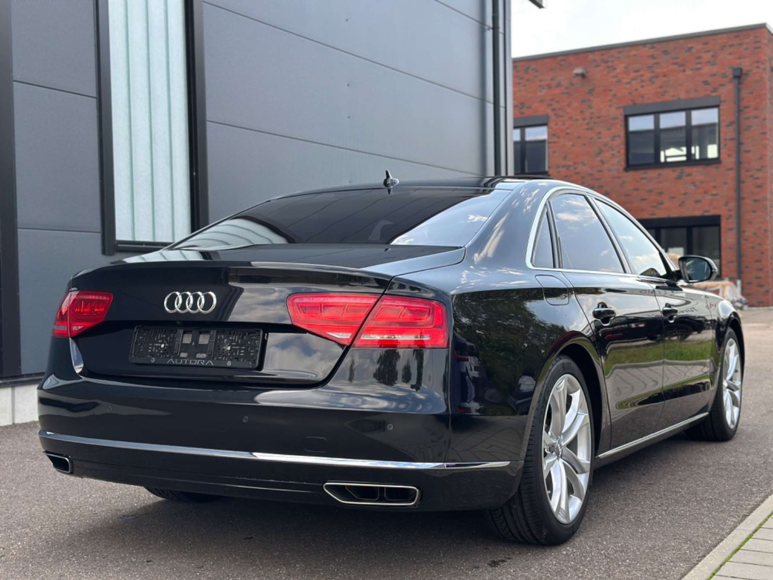 Audi - A8