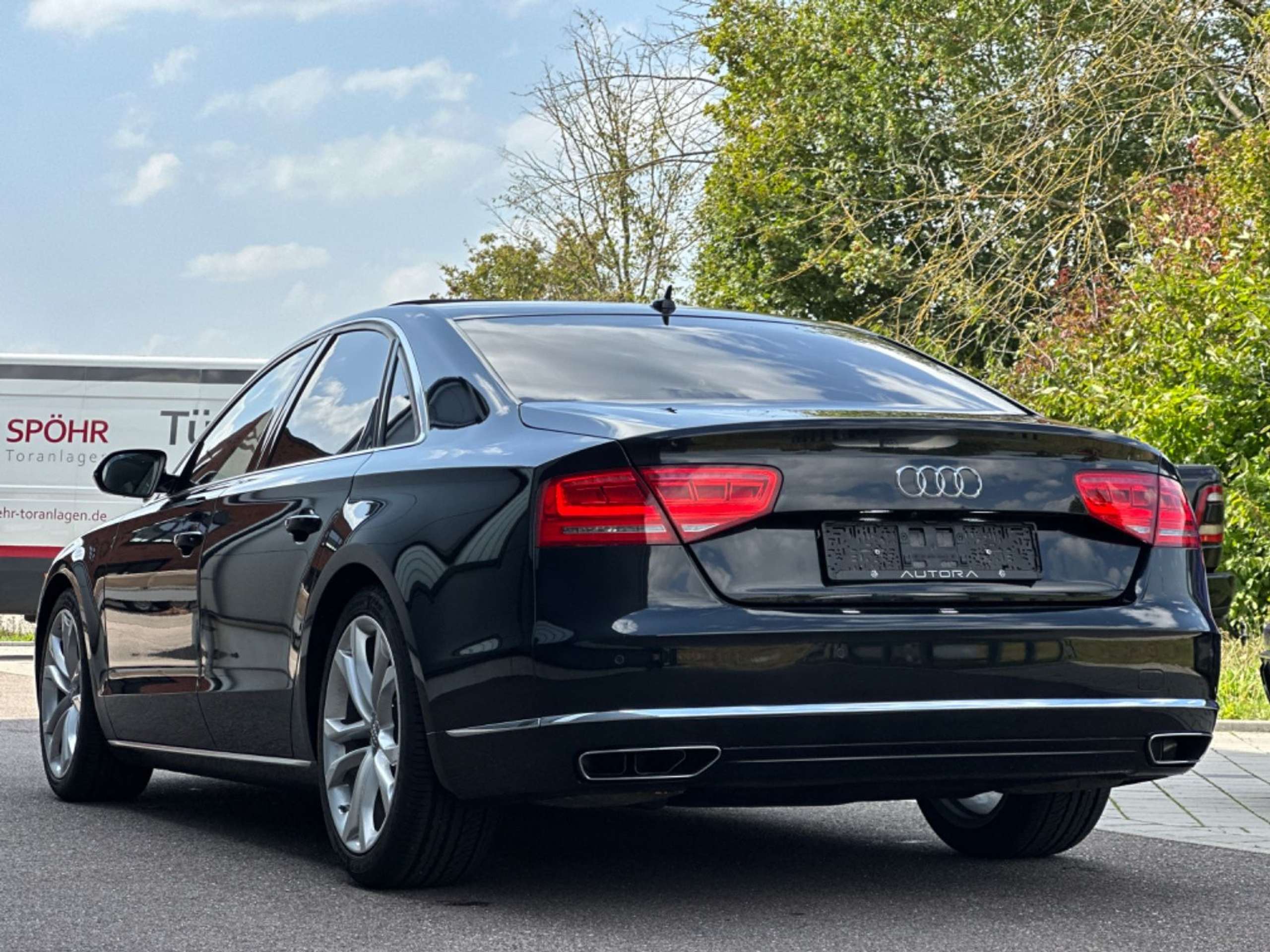 Audi - A8