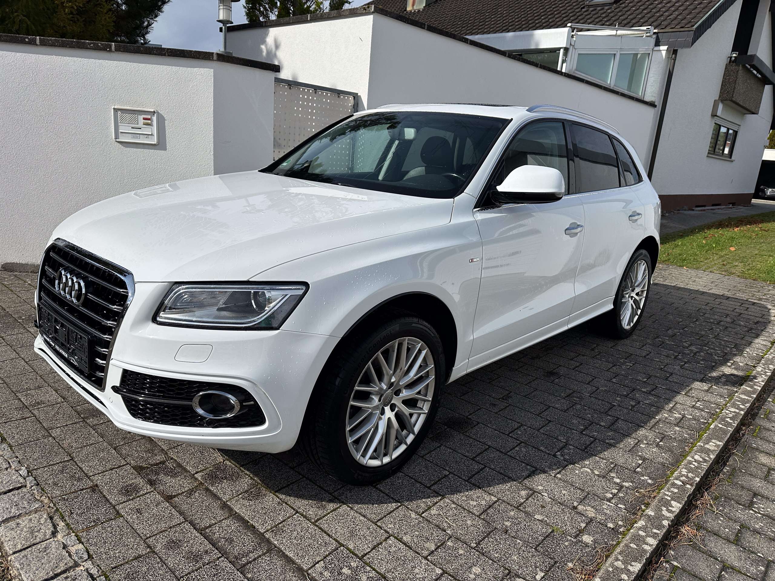 Audi - Q5